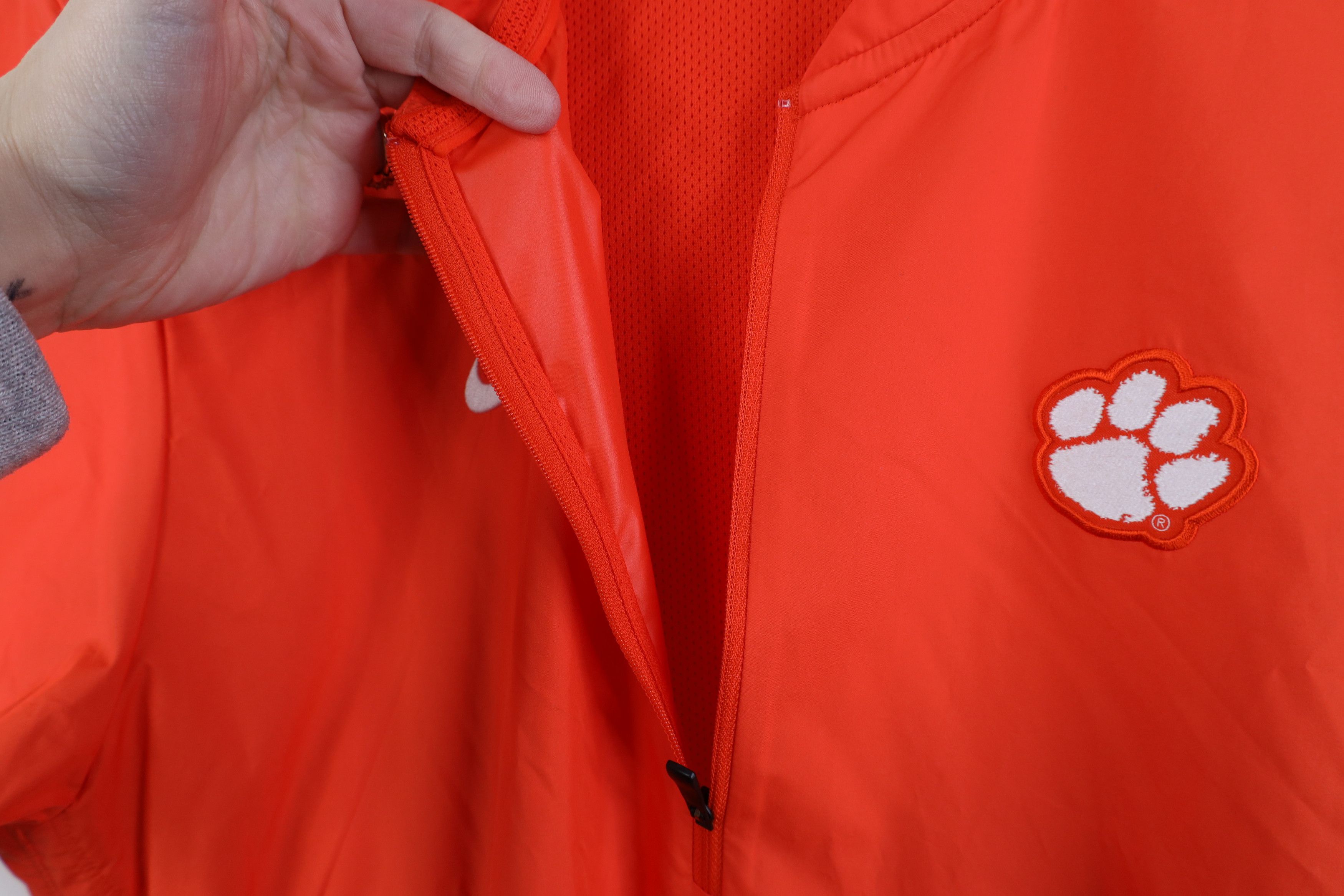 Nike Nike University Football Short Sleeve Windbreaker Jacket Size US M / EU 48-50 / 2 - 11 Thumbnail