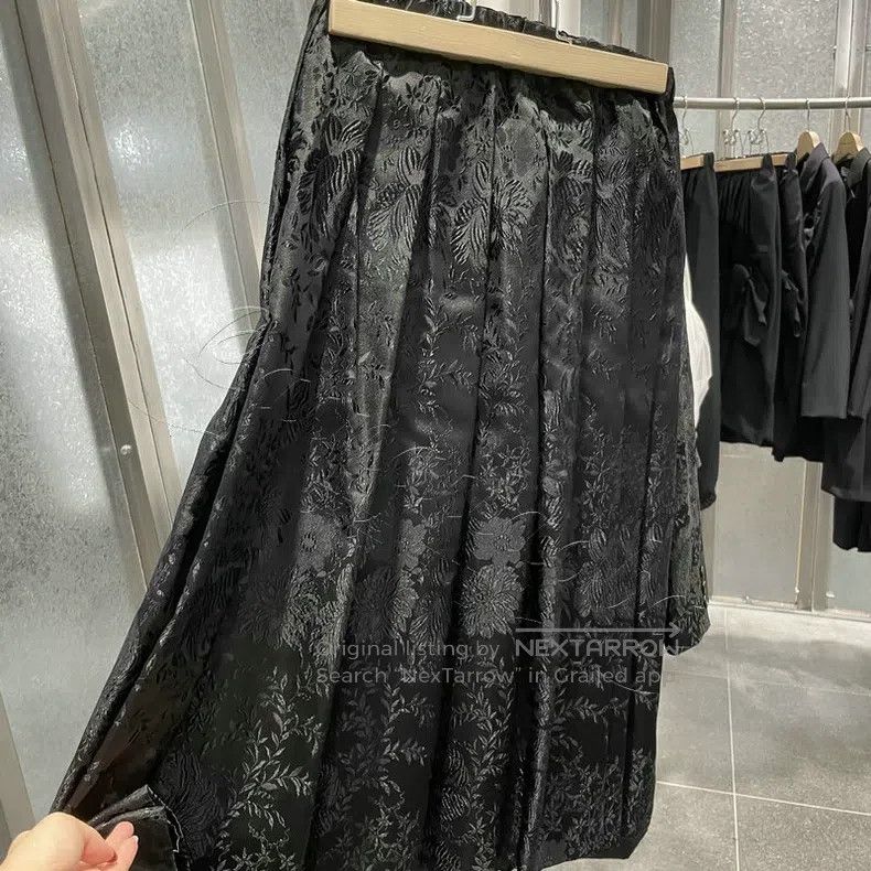 Comme des Garcons Comme Des Garcons size S Embroidered Half Skirt with Dark Size 23" - 4 Thumbnail