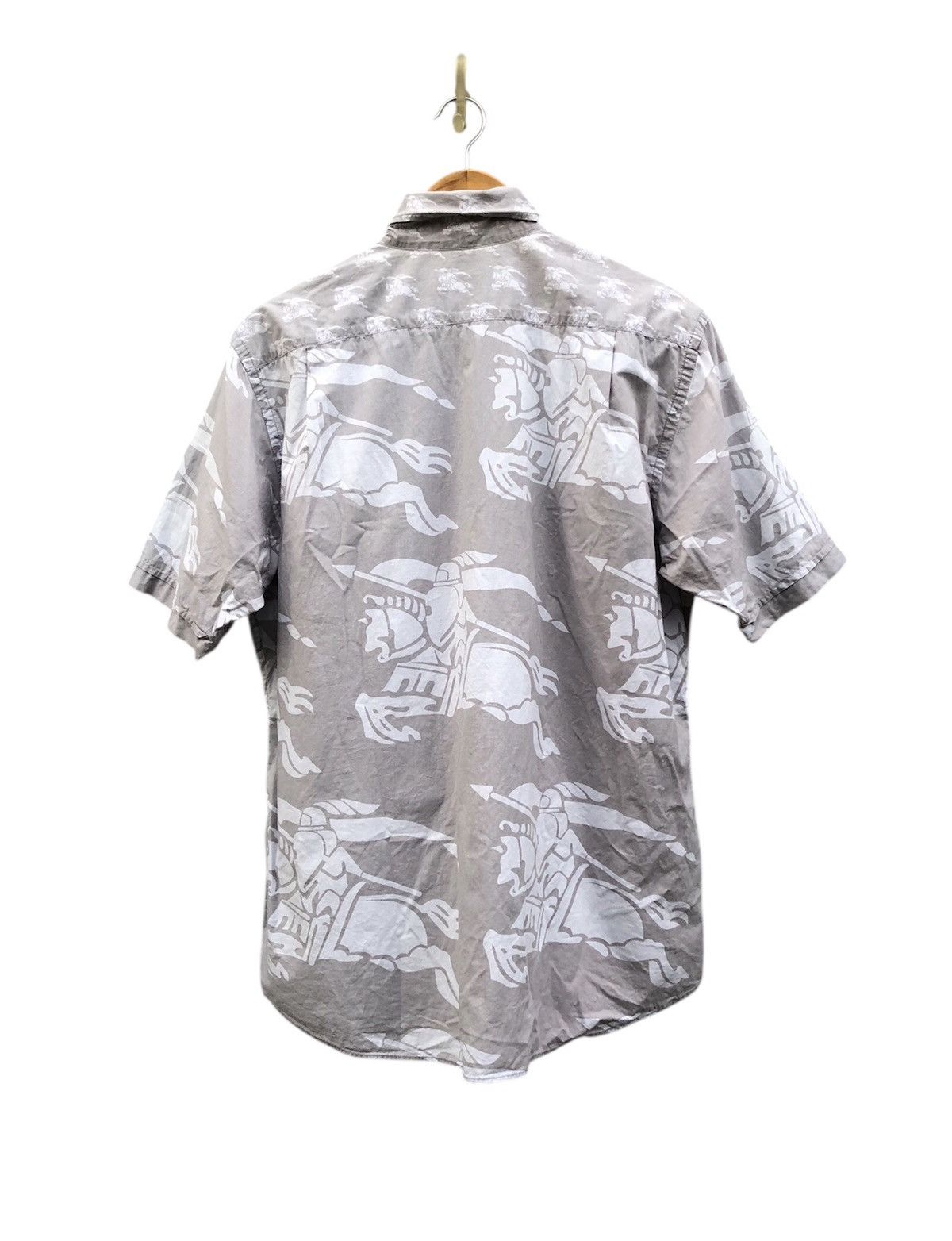 Burberry Burberry Black Label Fullprint Logo Button Ups Size US M / EU 48-50 / 2 - 3 Thumbnail
