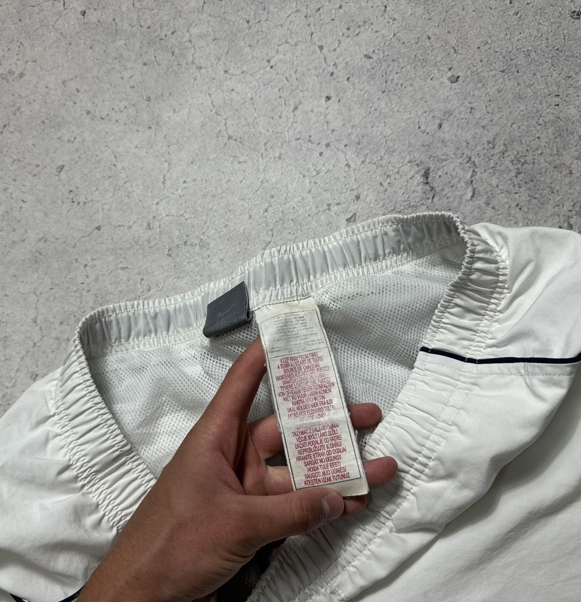 Nike Nike Vintage Nylon Shorts White Size S Size US 30 / EU 46 - 6 Thumbnail