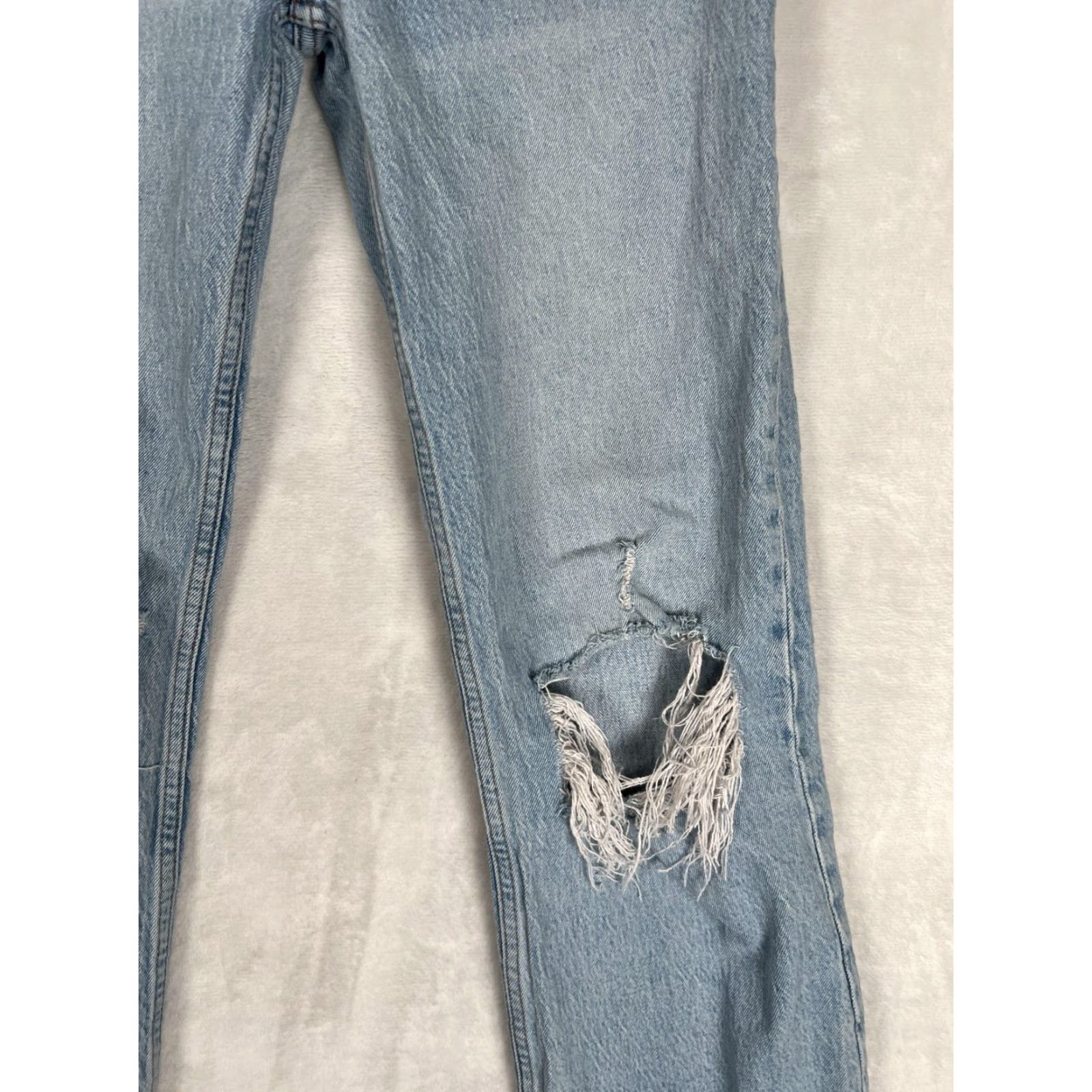 Abercrombie & Fitch Abercrombie & Fitch Jeans Womens 25 0R Distressed High Rise Relaxed Straight 90s Blue Denim Size 42" / US 20 - 4 Thumbnail