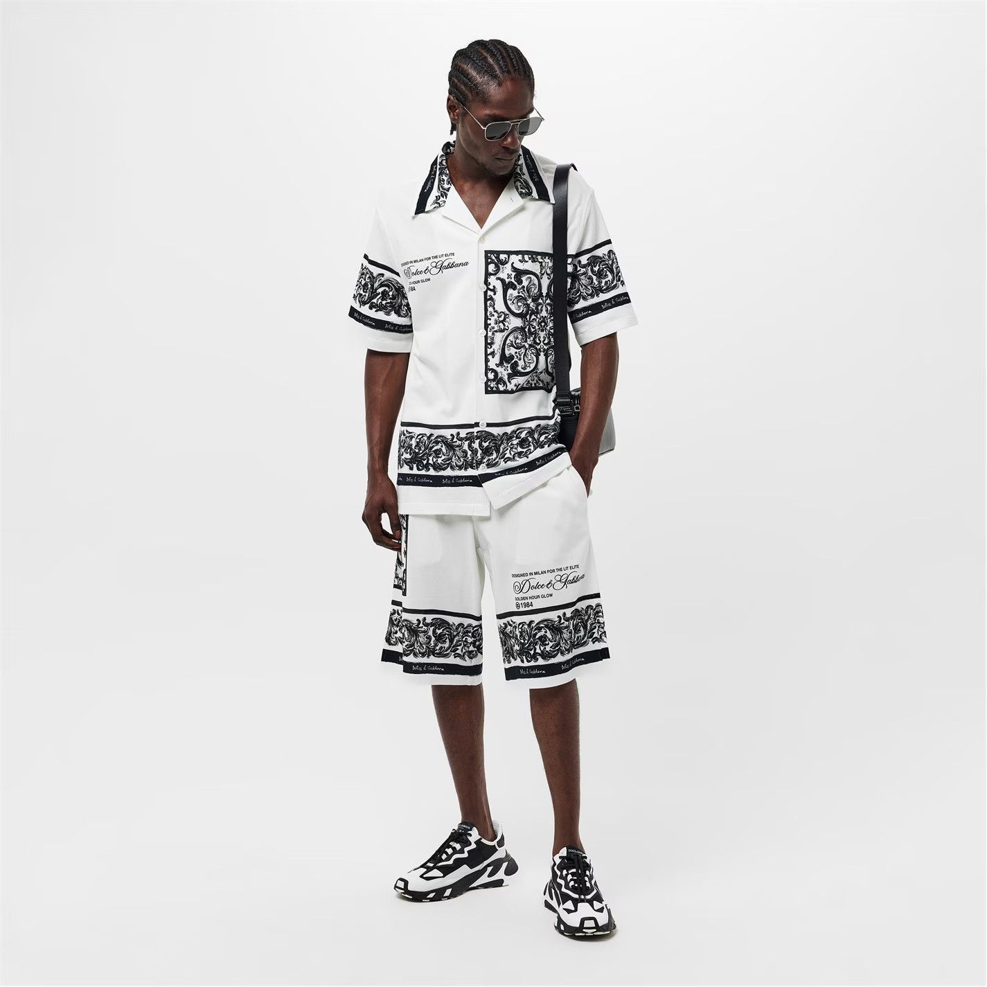 Dolce & Gabbana o1g2r1mq0426 Short Sleeve Bowling Shirt in White/Black Size US L / EU 52-54 / 3 - 6 Thumbnail