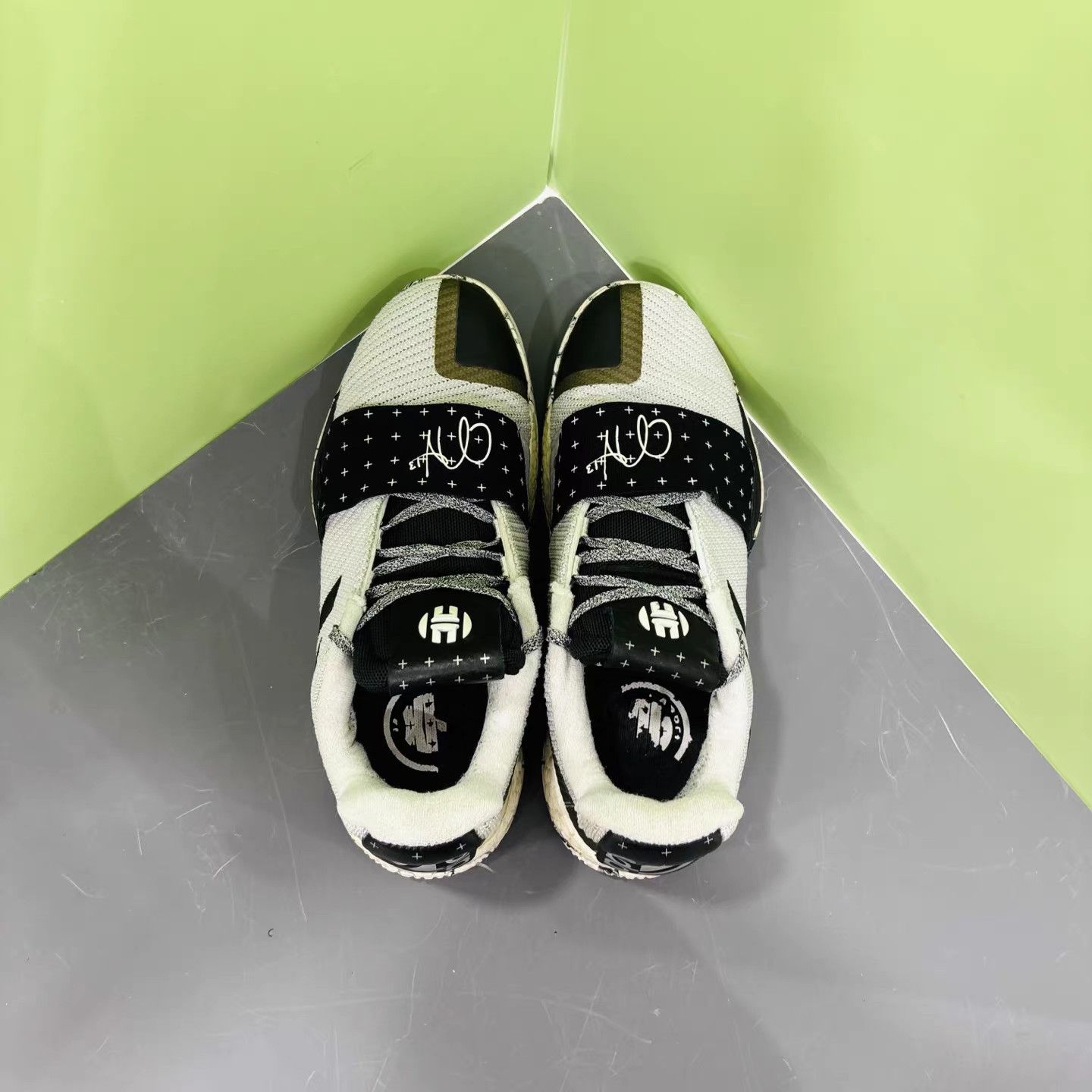 Adidas adidas Harden 3 BHM Basketball Shoes K15 Size US 9.5 / EU 42-43 - 7 Thumbnail