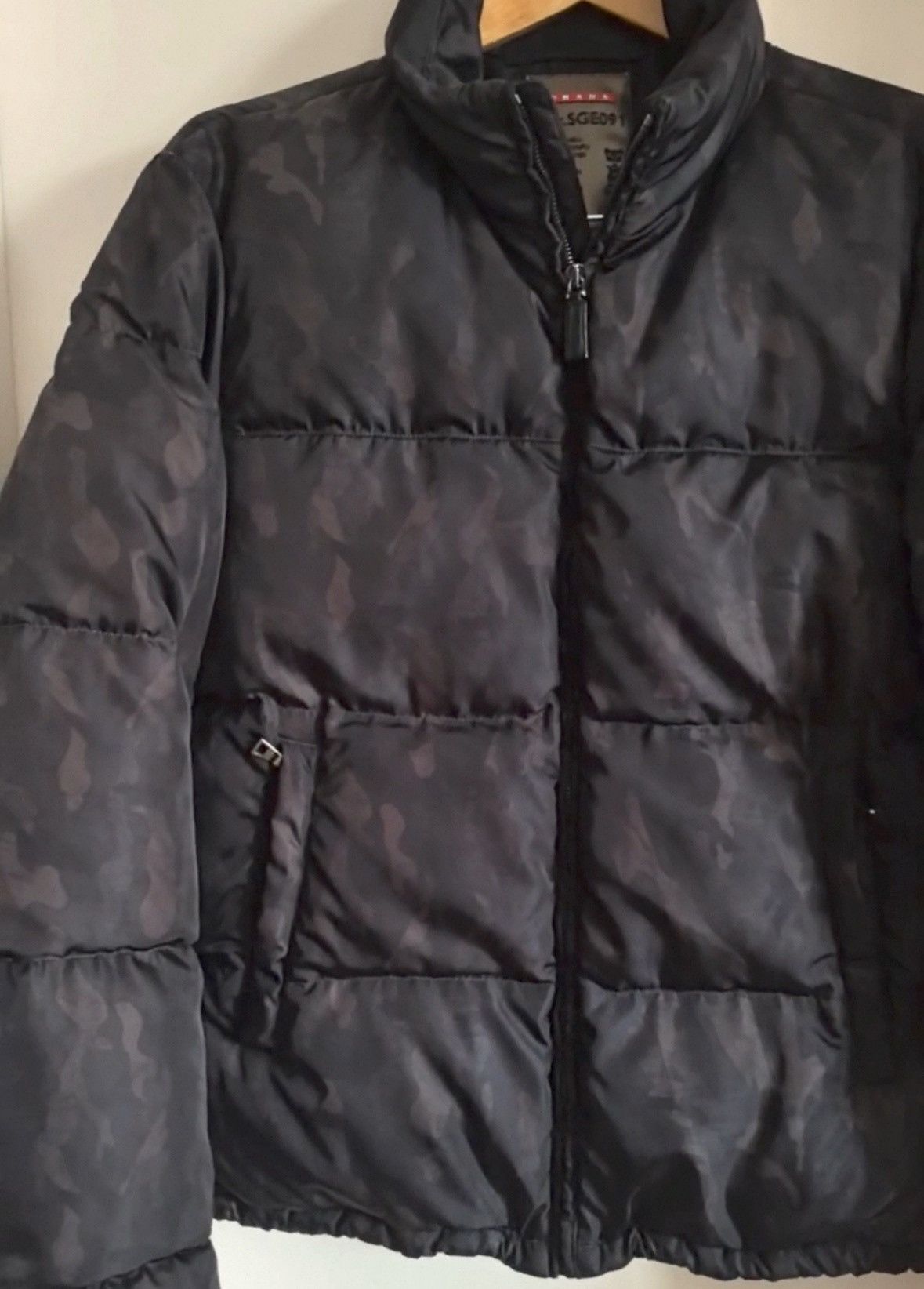 Prada Prada Camouflage dark pattern metal label down jacket Size US M / EU 48-50 / 2 - 1 Thumbnail