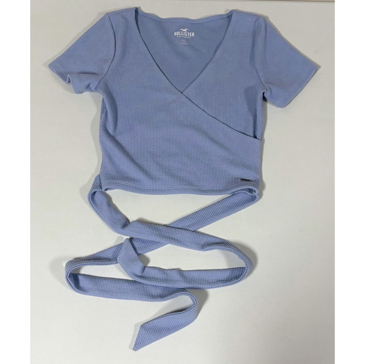Hollister Hollister Periwinkle Wrap-Around Shirt Top Blouse Tee XS 🦋✨ Size XS / US 0-2 / IT 36-38 - 2 Thumbnail
