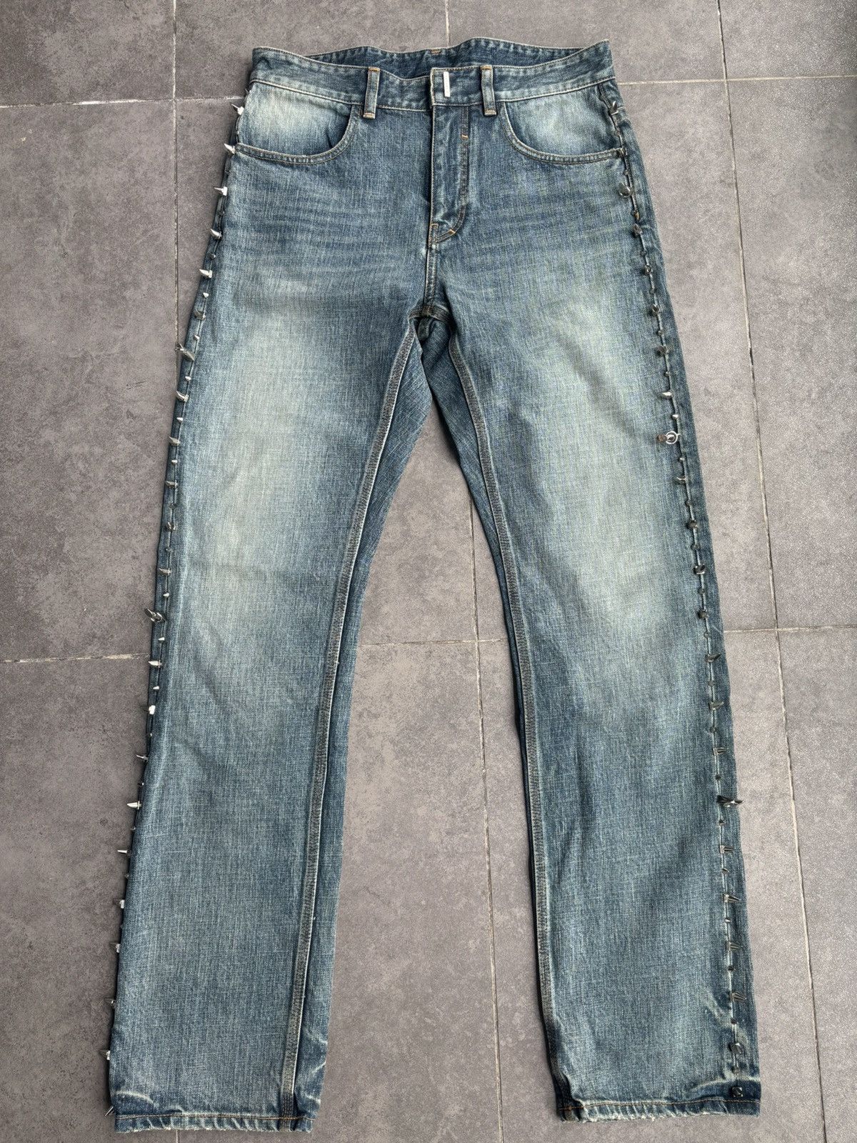 Givenchy Givenchy studded straight leg denim jeans Size US 30 / EU 46 - 1 Thumbnail