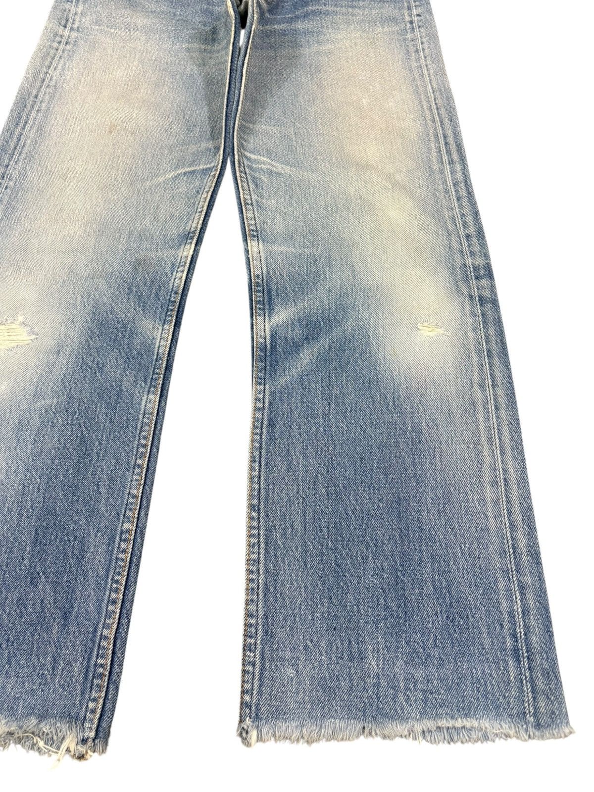Levi's Vintage 90s Levis 501 Light Wash Distressed Jeans Size US 28 / EU 44 - 7 Thumbnail