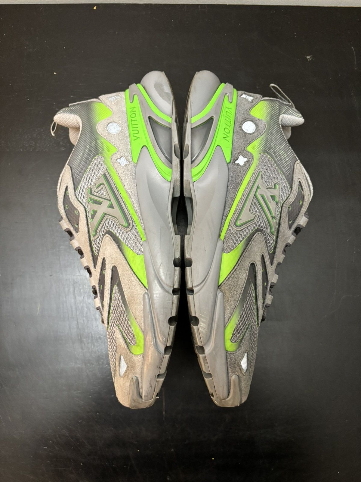 Louis Vuitton Louis Vuitton Tactic Runner Grey Green Size US 7 / EU 40 - 4 Thumbnail