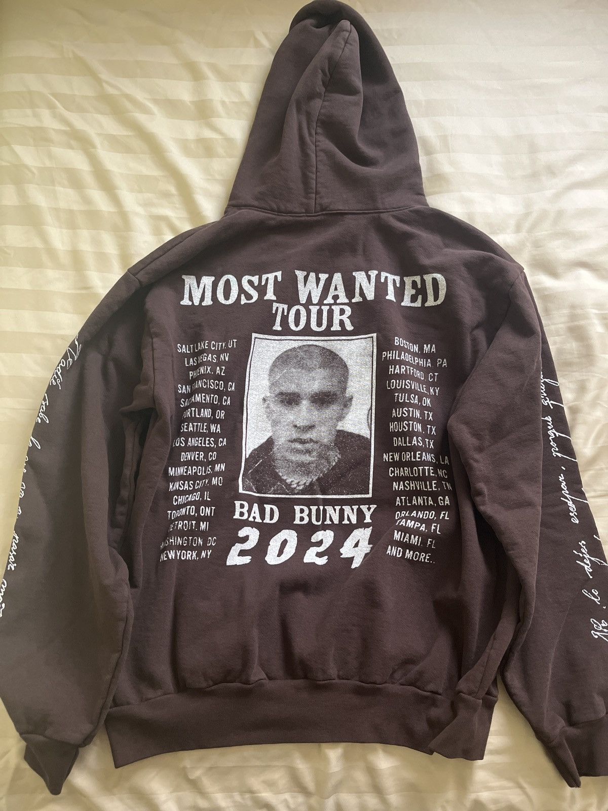 Other Bad Bunny Tour Hoodie Size US L / EU 52-54 / 3 - 2 Thumbnail