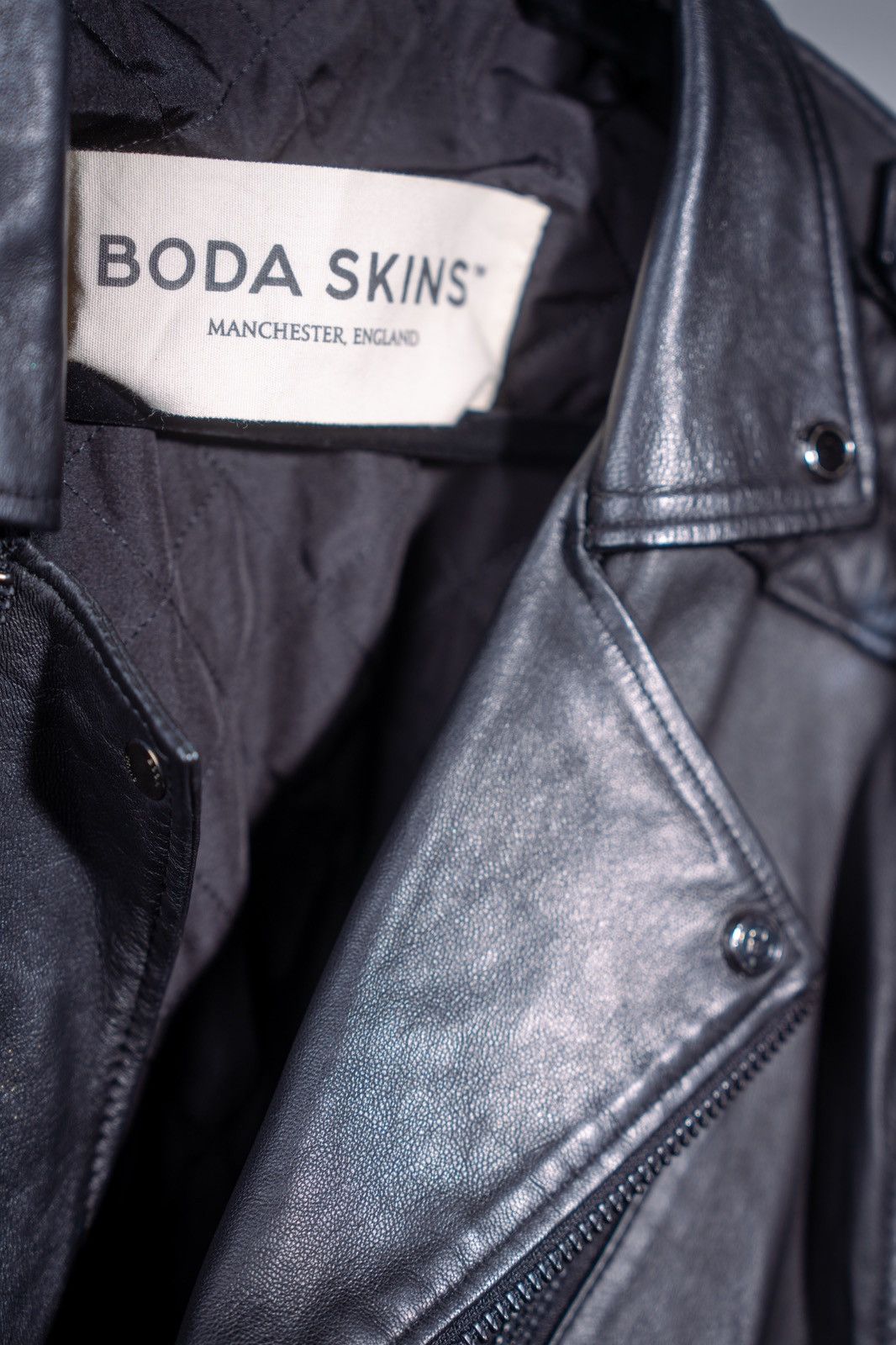 Boda Skins Boda Skins- KAY MICHAELS Gun Metal HARDWARE Large Tall Size US L / EU 52-54 / 3 - 3 Thumbnail