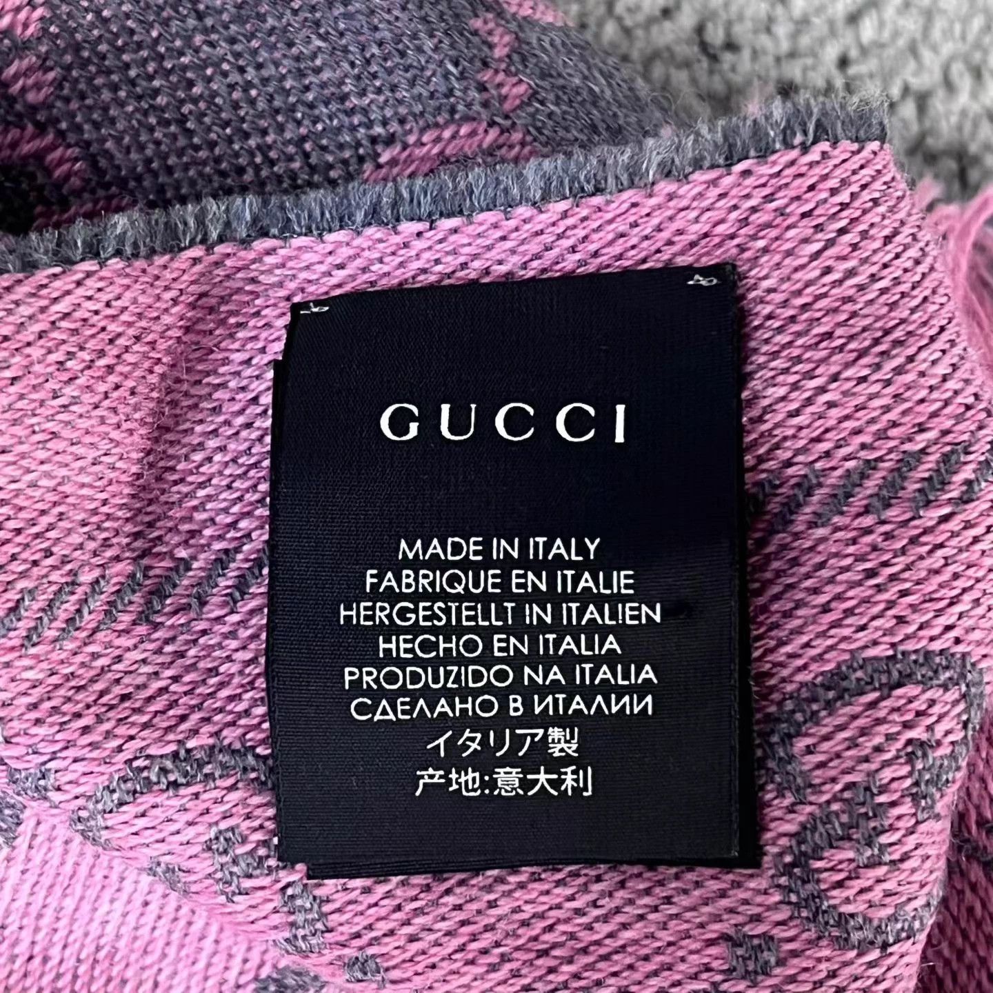 Gucci Gucci Gray Pink GG Tassel Wool Scarf Size ONE SIZE - 3 Thumbnail
