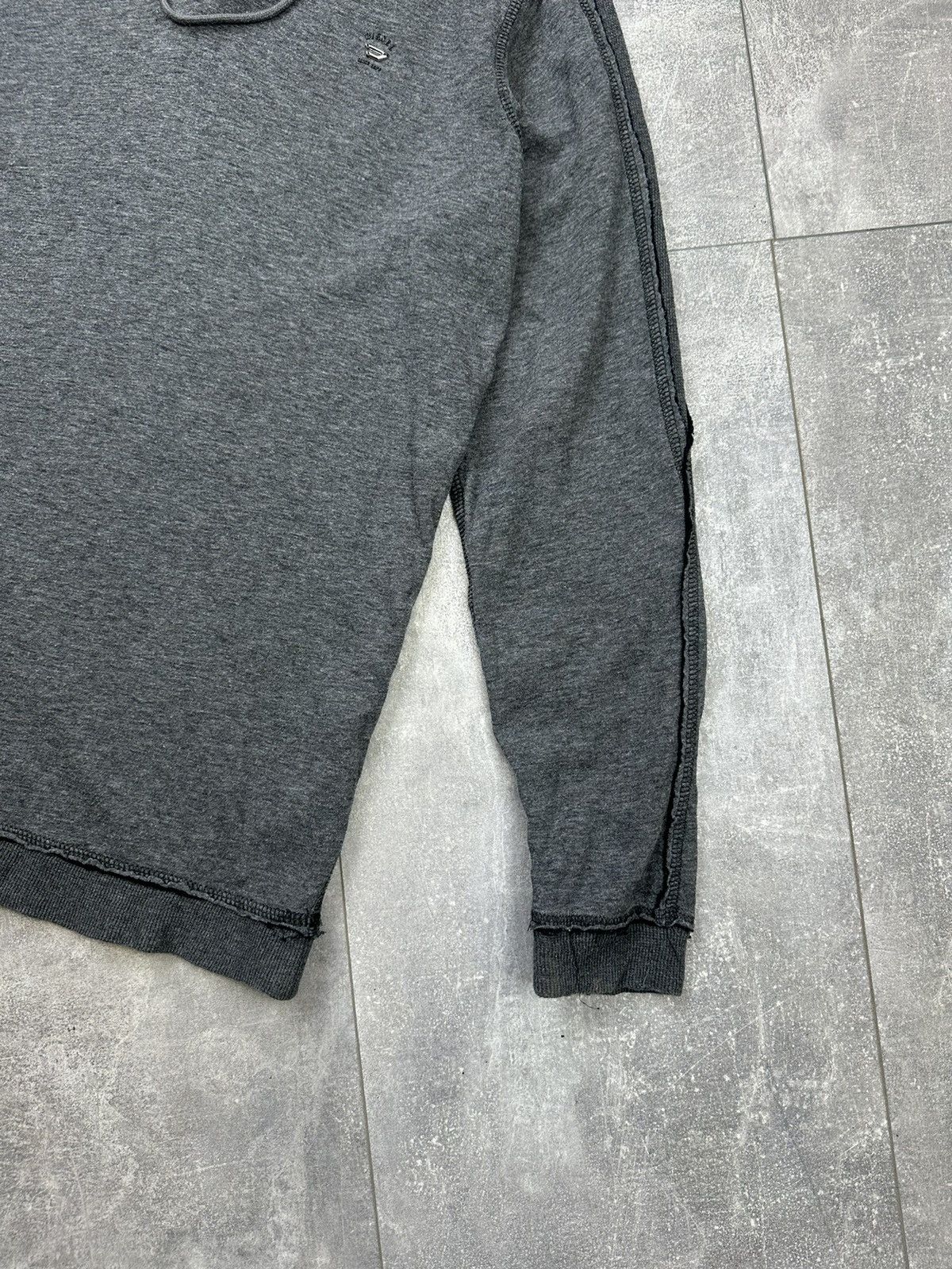 Diesel Vintage Diesel Hoodie-V Small Logo Avant Gard Size US M / EU 48-50 / 2 - 3 Thumbnail