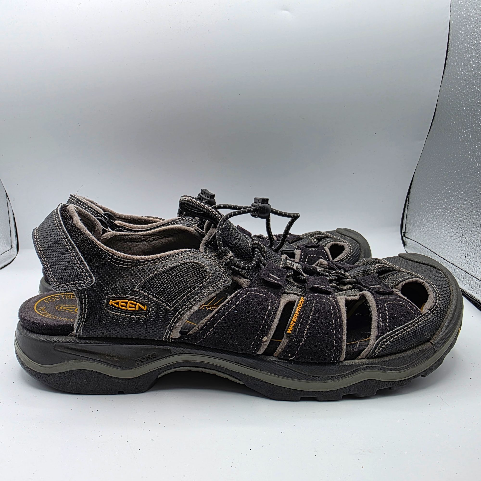 KEEN Keen Rialto Mens Size 11 Black Waterproof Closed Toe Sandals Size US 11 / EU 44 - 12 Thumbnail