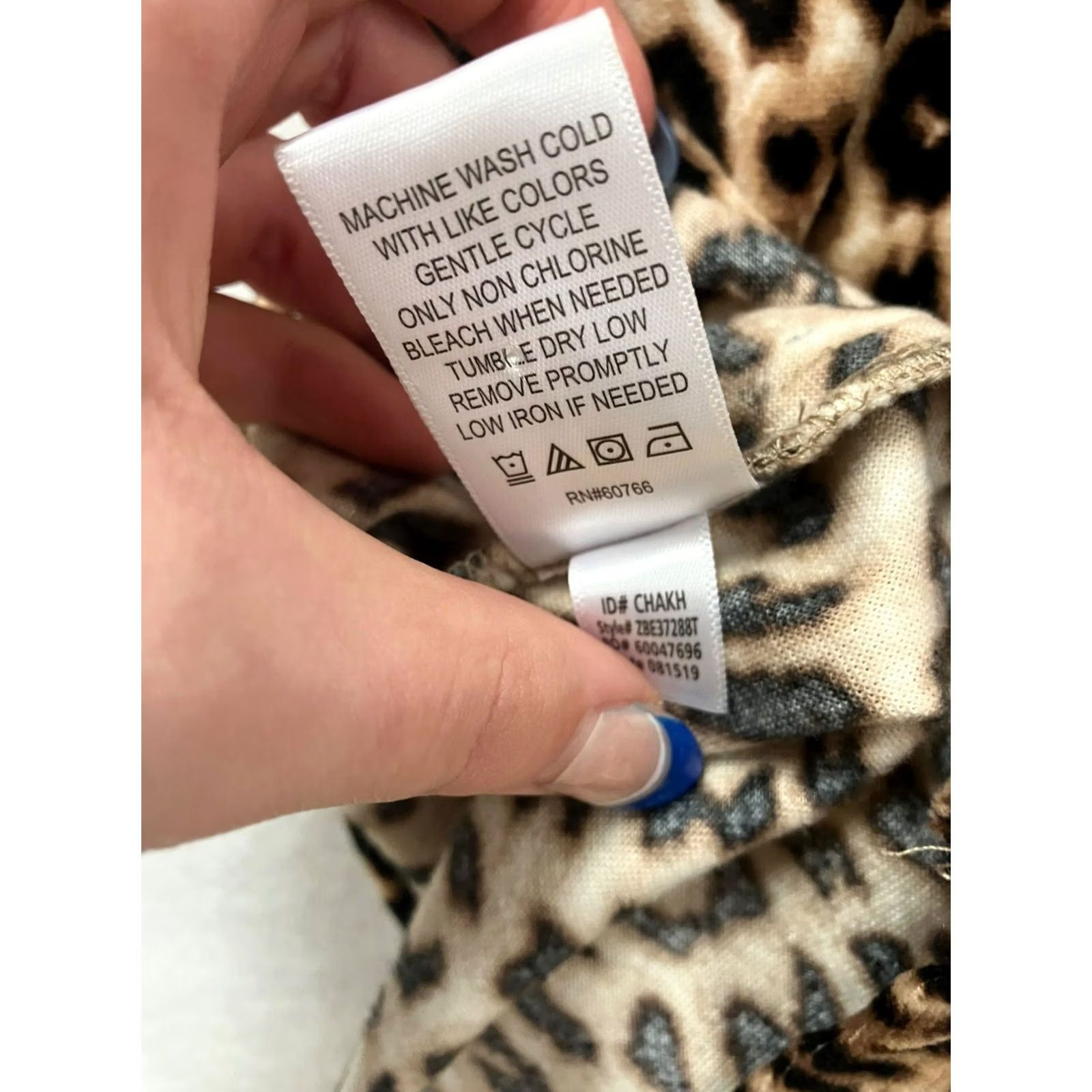 Betsey Johnson Betsey Johnson Pajama Top Women Medium Cheetah Print Tan Relaxed Shirt Size M / US 6-8 / IT 42-44 - 8 Thumbnail