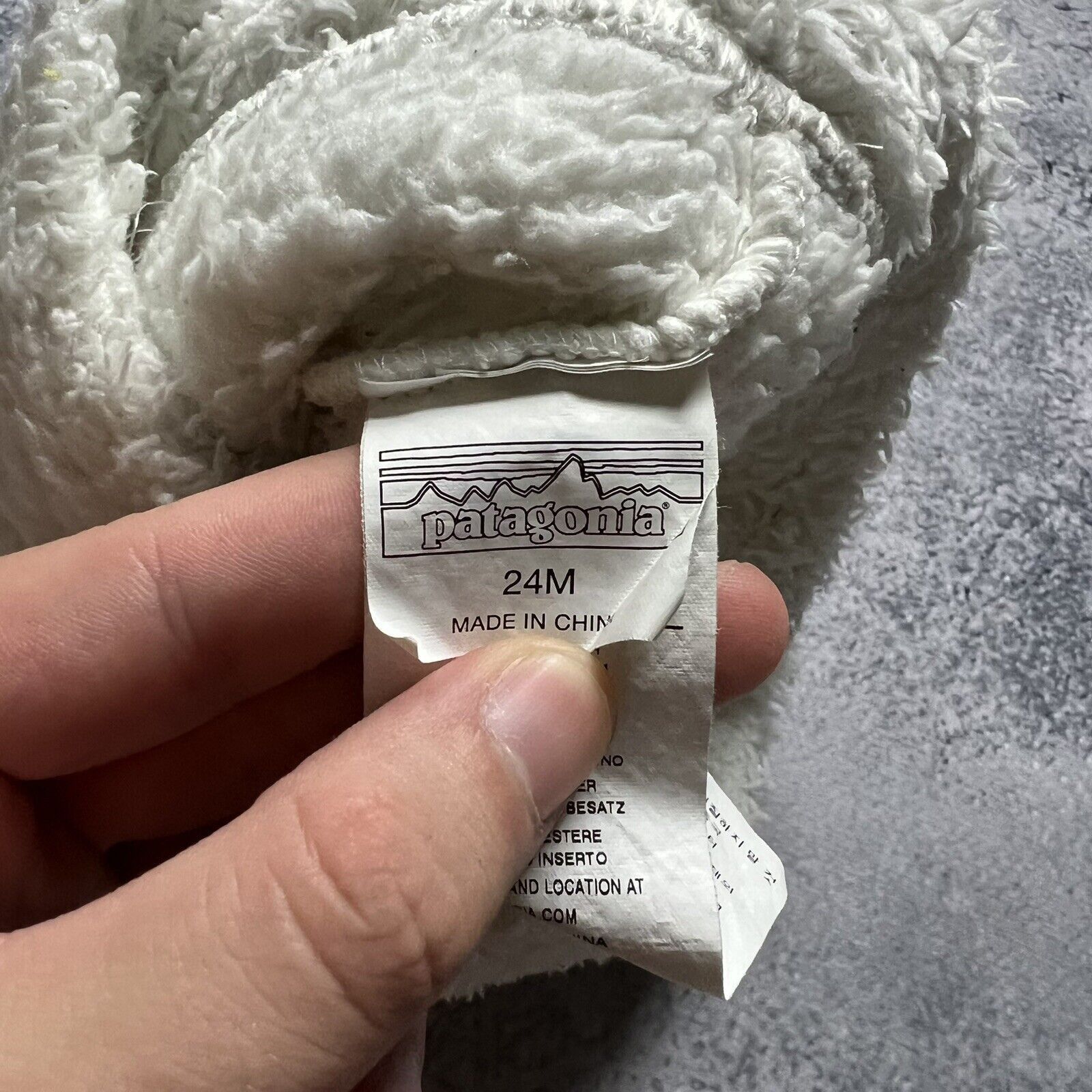 Patagonia Patagonia Furry Hat Kid's White Polyester Size 24M ` Size ONE SIZE - 3 Thumbnail