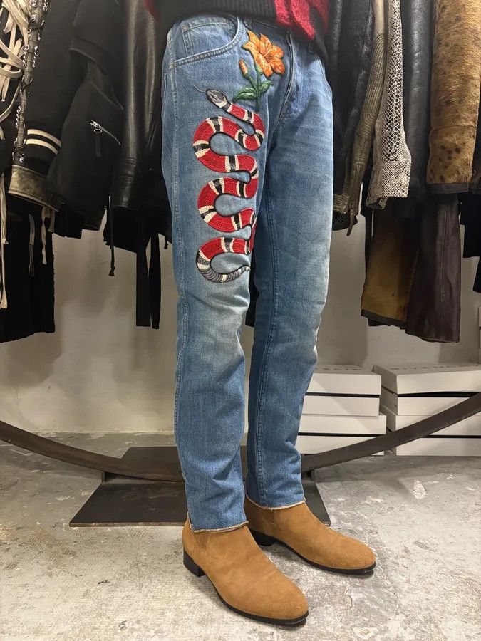 Gucci 2016 Gucci Snake Emboired Denim Jeans Size US 30 / EU 46 - 4 Thumbnail