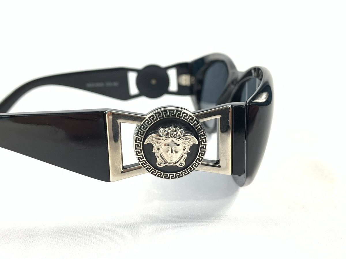 Versace Vintage Versace Sunglasses Size ONE SIZE - 2 Thumbnail