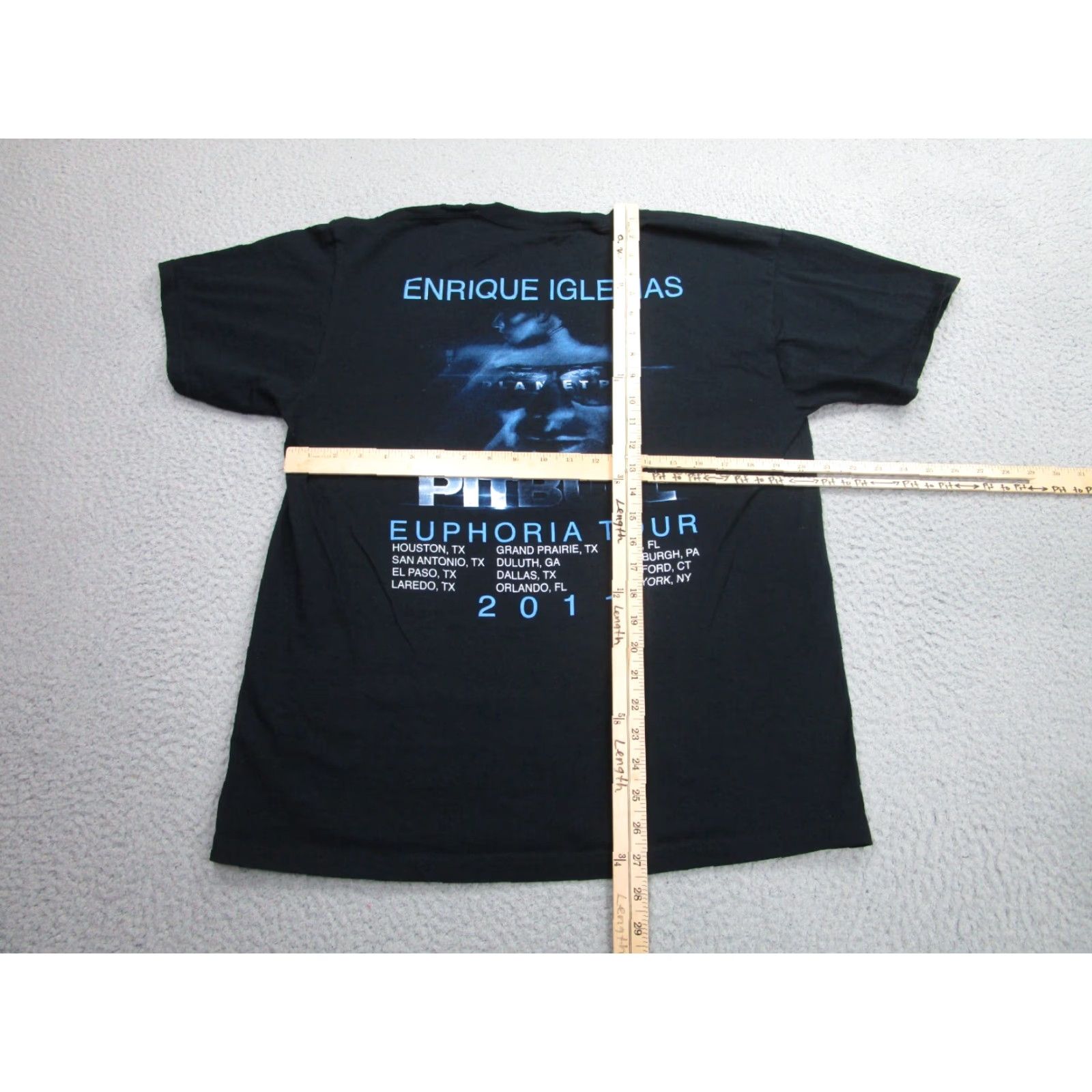 Gildan VINTAGE Enrique Iglesias Graphic Shirt Adult Large Black 2011 Euphoria Tour Mens Size US L / EU 52-54 / 3 - 6 Thumbnail