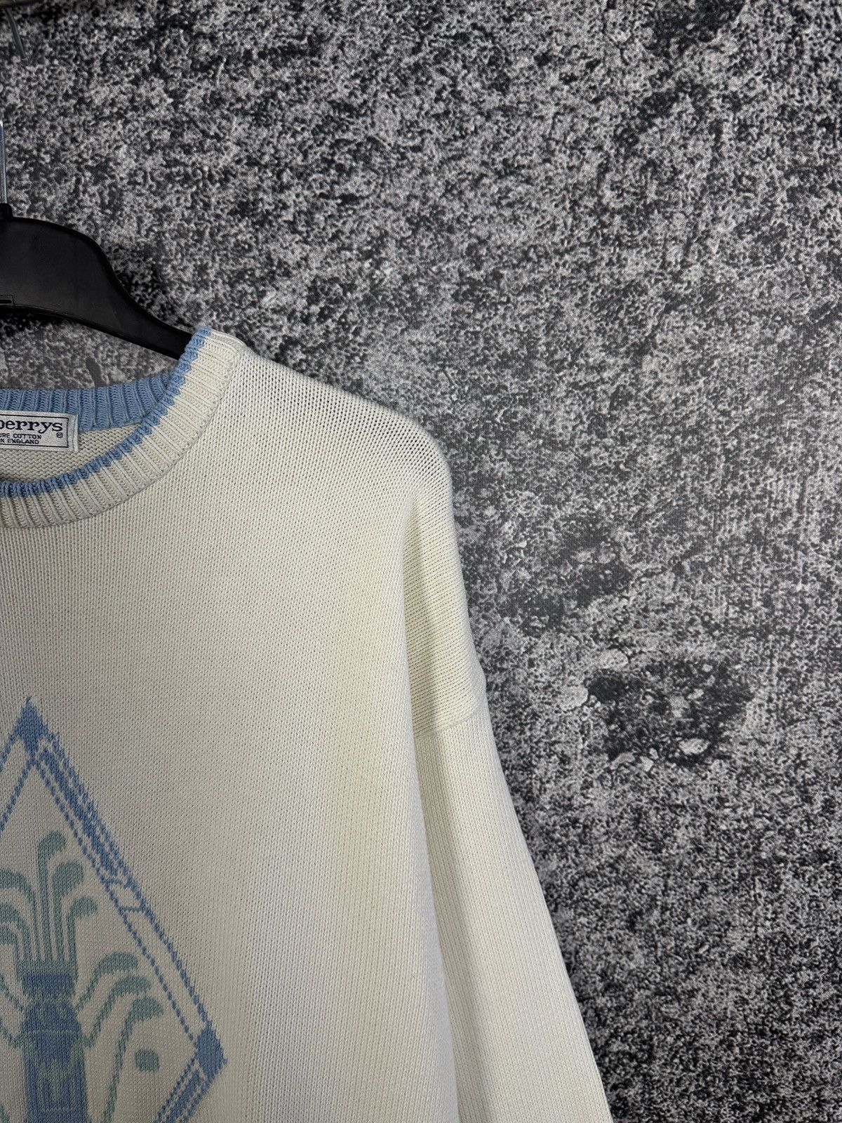 Burberry Burberrys London Vintage Crew Sweater Luxury Big Logo Size M Size US M / EU 48-50 / 2 - 2 Thumbnail