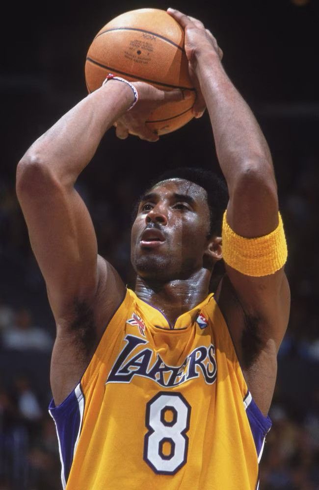 Champion Vintage 1991 Kobe Bryant Los Angeles Lakers NBA Jersey Size US M / EU 48-50 / 2 - 6 Thumbnail