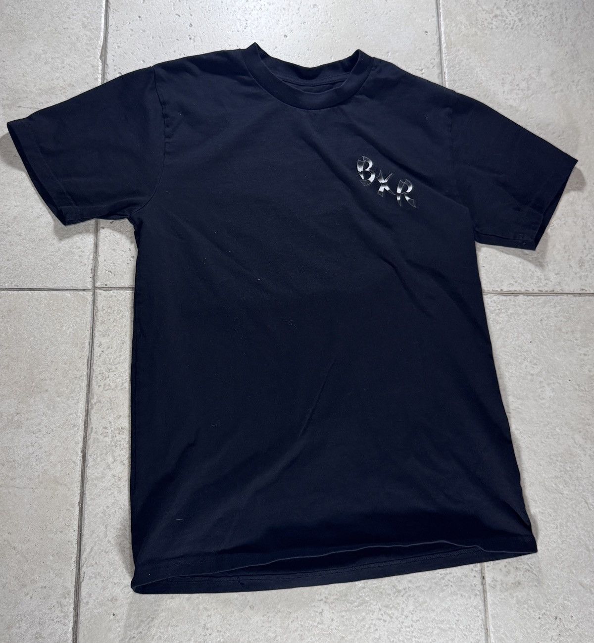 Born X Raised Born x Raised “On The Turf” tee in black. Size S Size US S / EU 44-46 / 1 - 3 Thumbnail