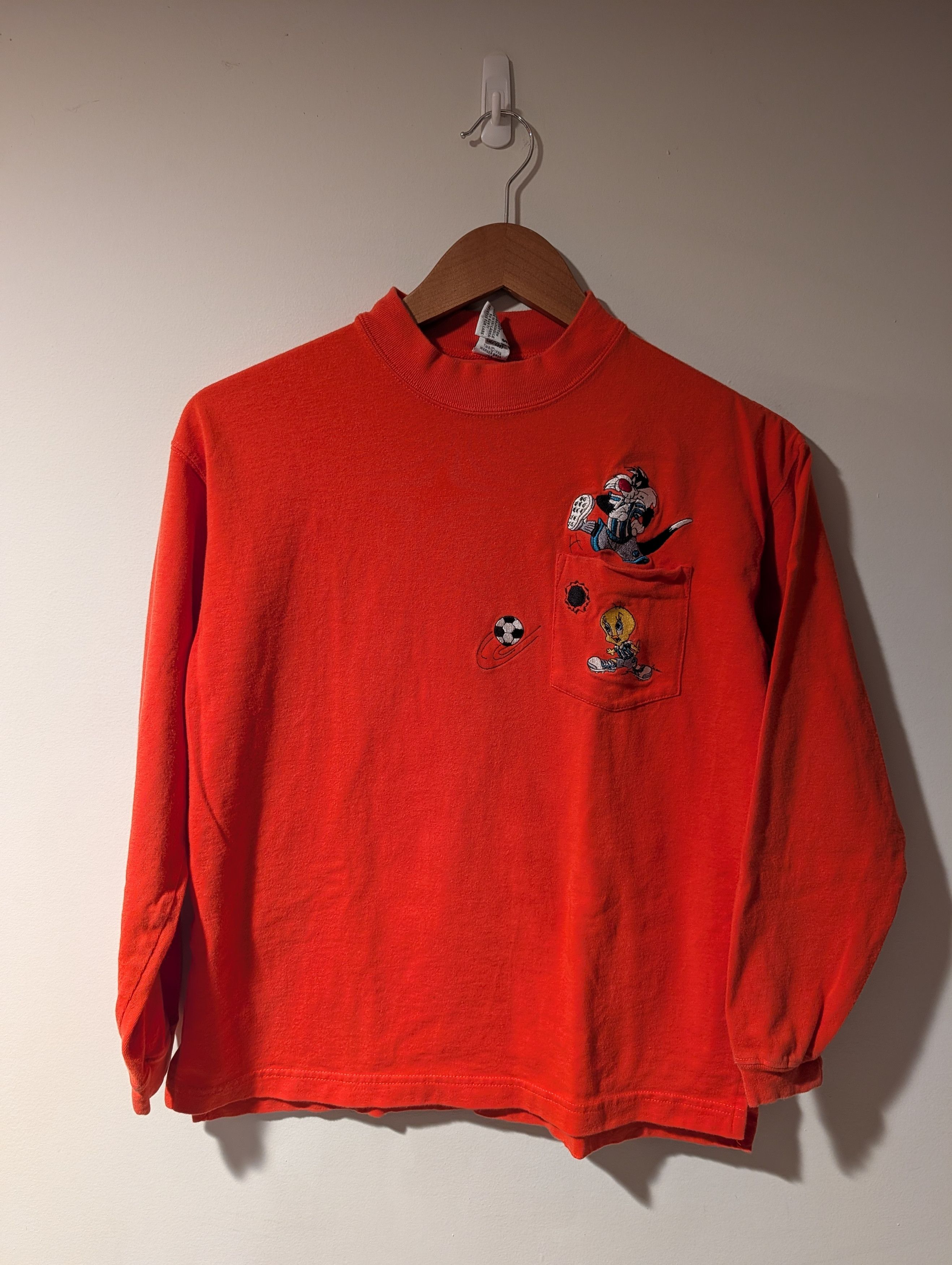 Cartoon Network Vintage Warner Bros Studio Looney Tunes Long Sleeve KIDS Size US XL / EU 56 / 4 - 1 Thumbnail