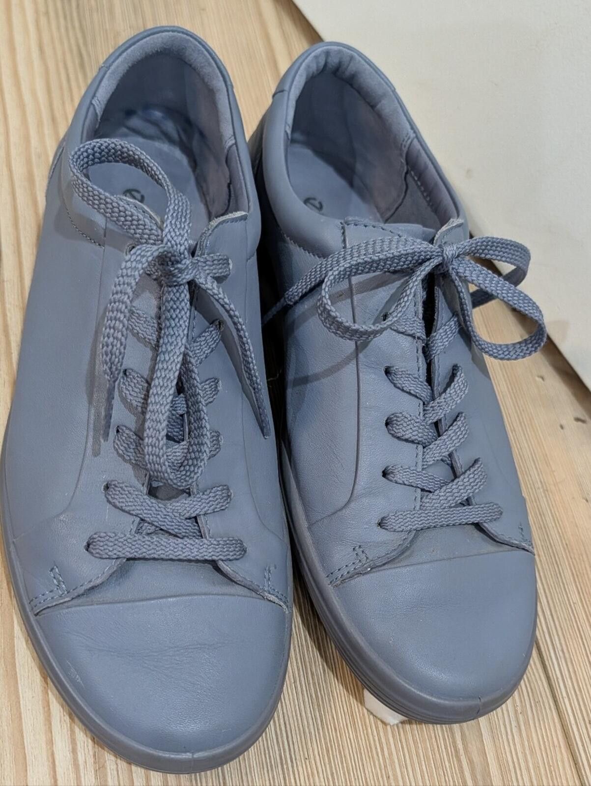 Ecco Ecco Women's Gray Leather Low-Top Sneakers Size US 10 / IT 40 - 4 Thumbnail