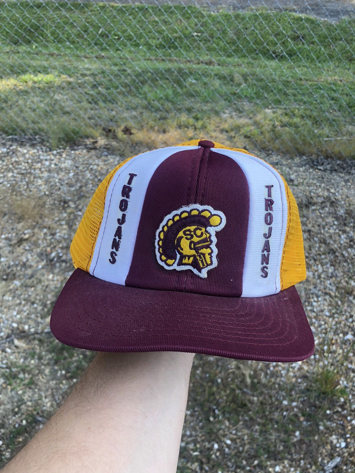 Vintage Vintage 90s USC Trojans Trucker Cap Size ONE SIZE - 2 Thumbnail