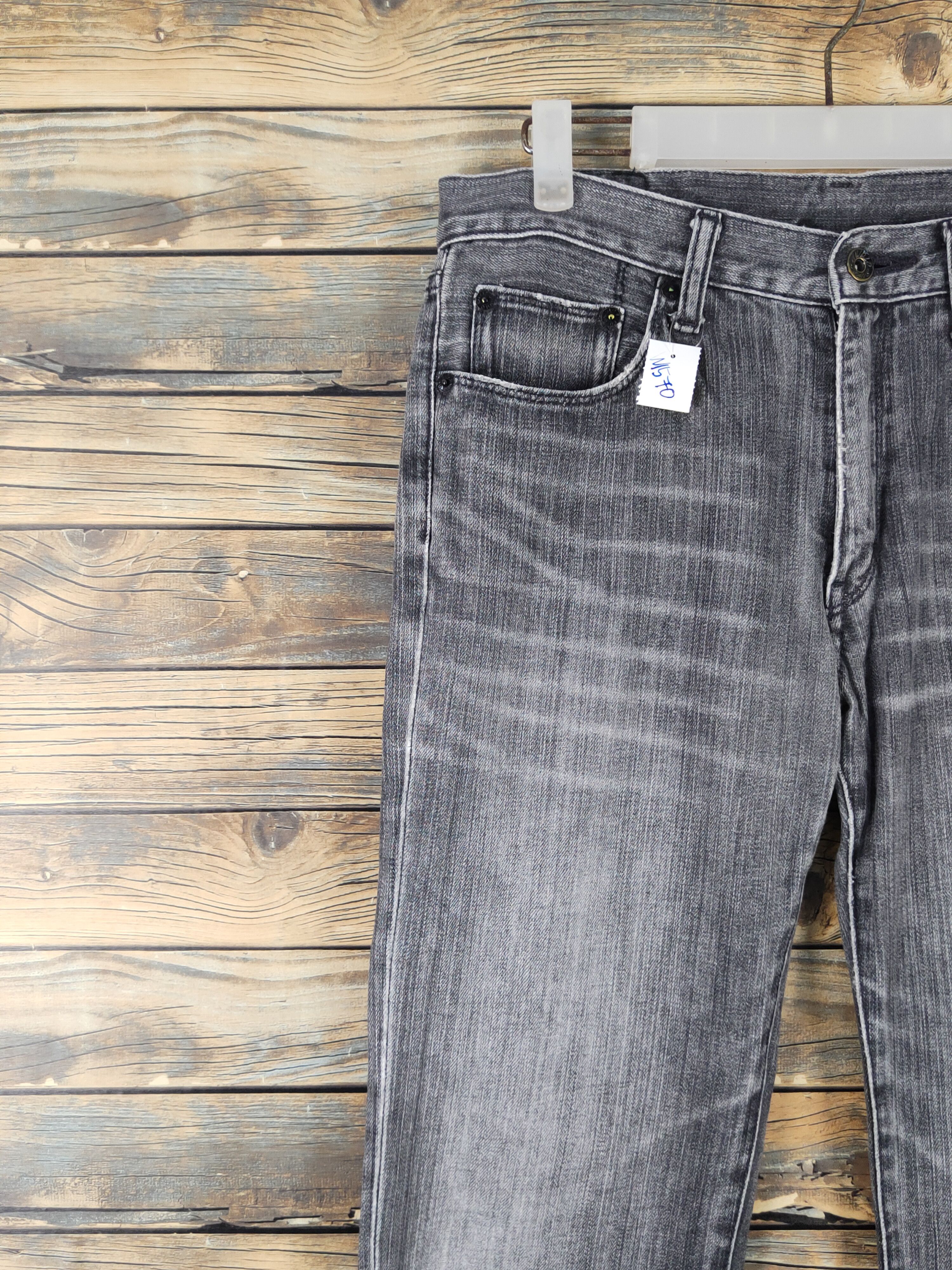 Japanese Brand Uniqlo Black Distressed Ripped Jeans #W1570 Size US 31 - 3 Thumbnail