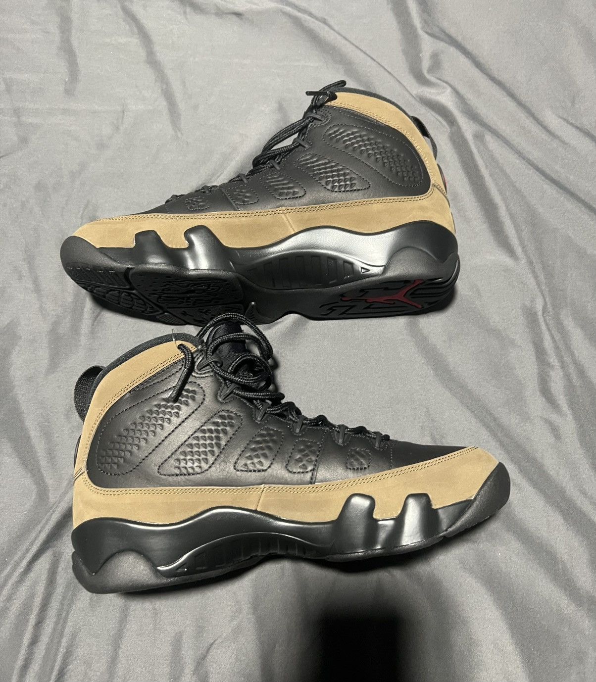 Jordan Brand Jordan Olive 9s Size US 9 / EU 42 - 2 Thumbnail