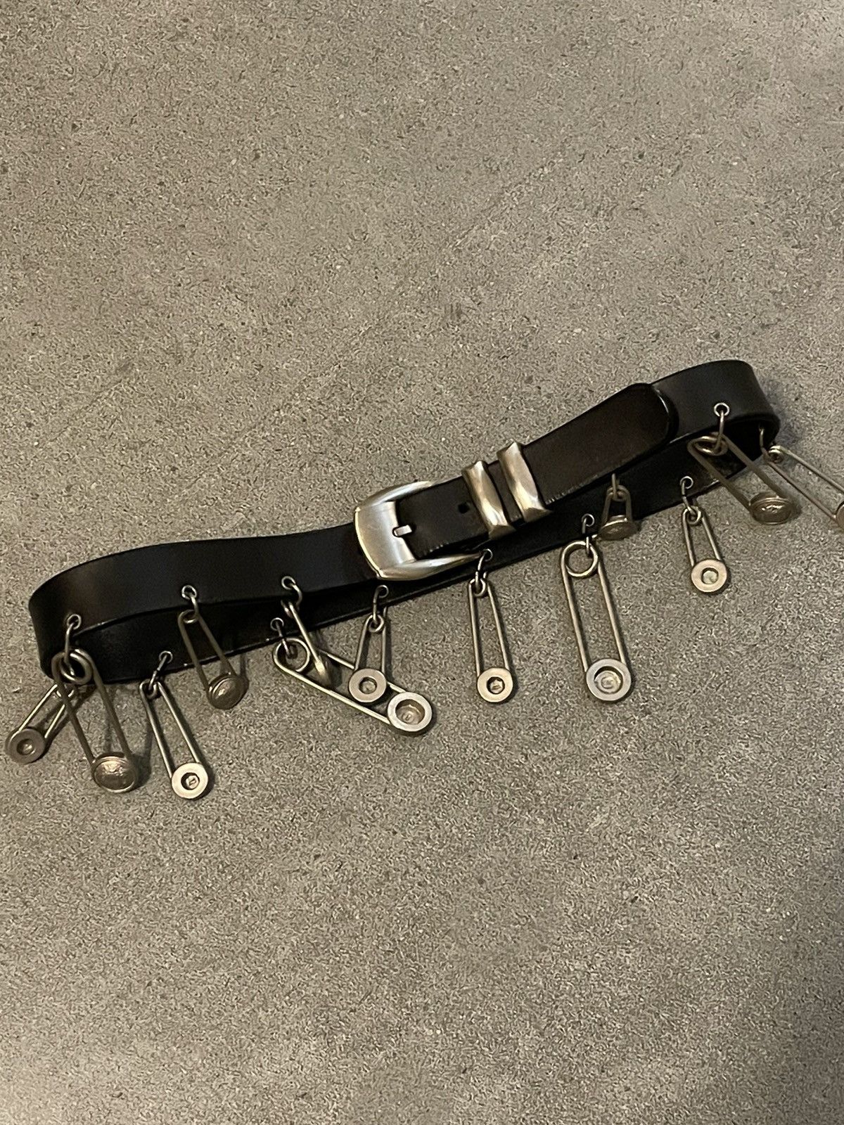 Versace Vintage GIANNI VERSACE safety pin baroque belt Size ONE SIZE - 1 Thumbnail