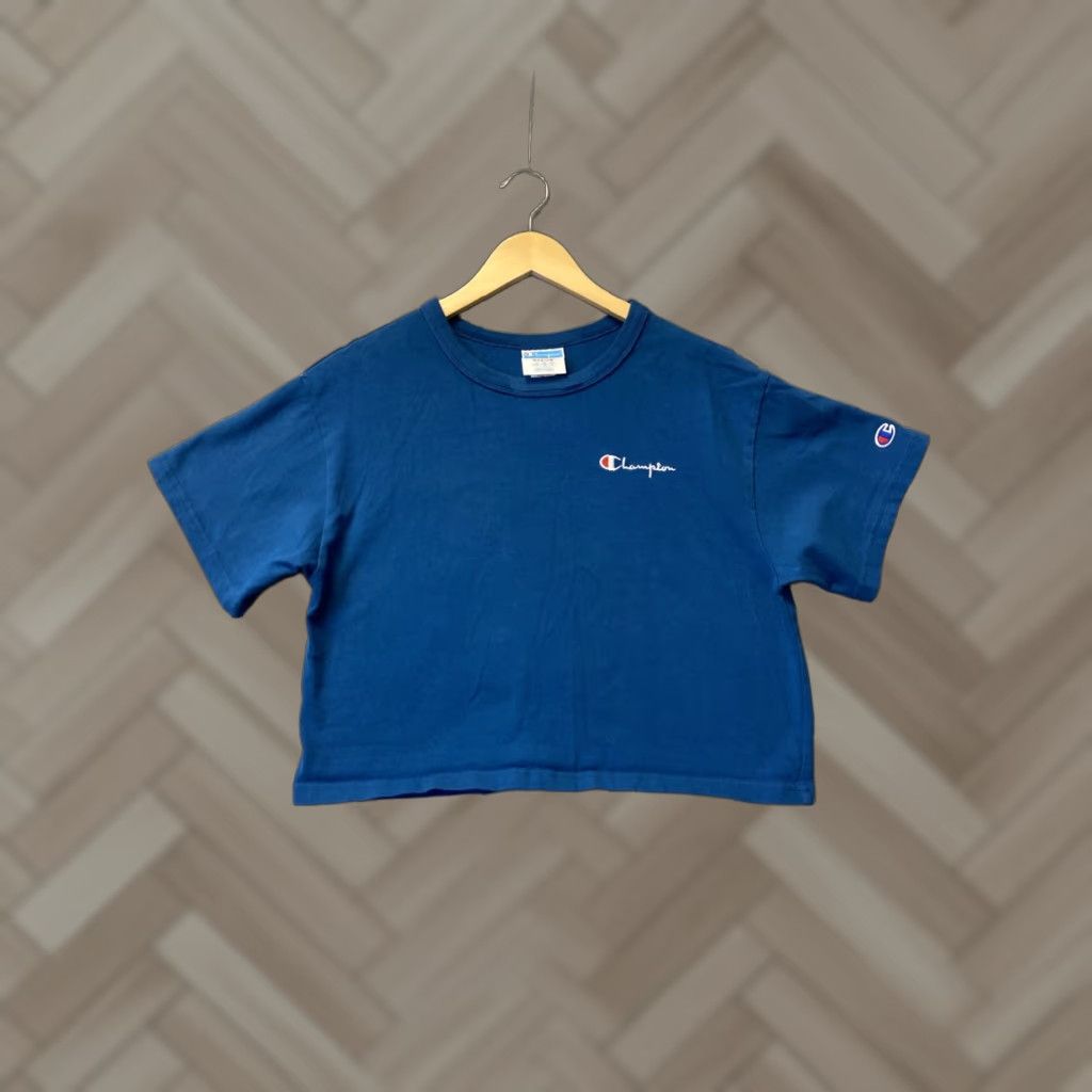 Champion VINTAGE Champion Cropped T-Shirt Indigo Casual M Womens Size M / US 6-8 / IT 42-44 - 1 Thumbnail