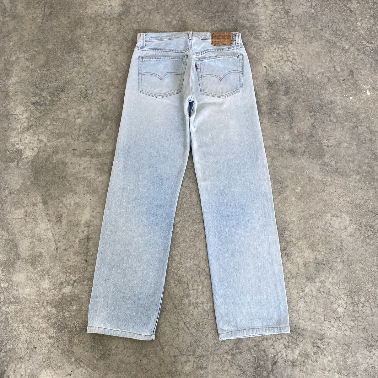 Levi's Size 29x29.5 Vintage Late 80’s Levis 501 Light Blue Jeans Size US 29 - 13 Thumbnail