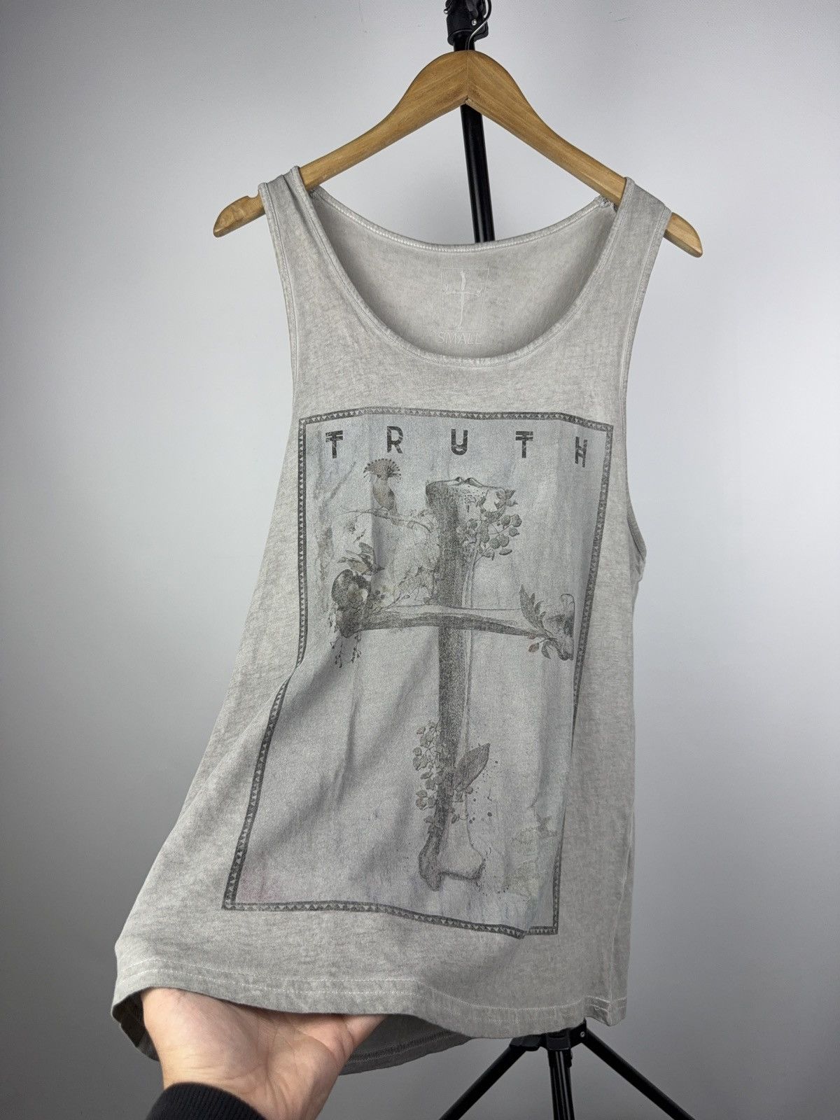 Japanese Brand Vintage Y2K Anat Garde Truth Cross Bones faded tank top Size US S / EU 44-46 / 1 - 5 Thumbnail