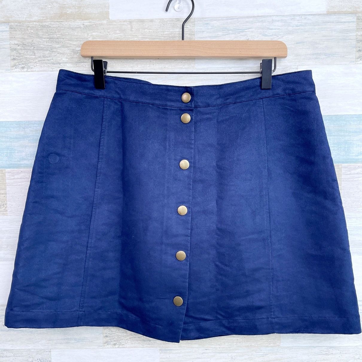 Old Navy Old Navy Faux Suede Snap Button Skirt Blue High Waist 14 Size 36" / US 14 / IT 50 - 2 Thumbnail