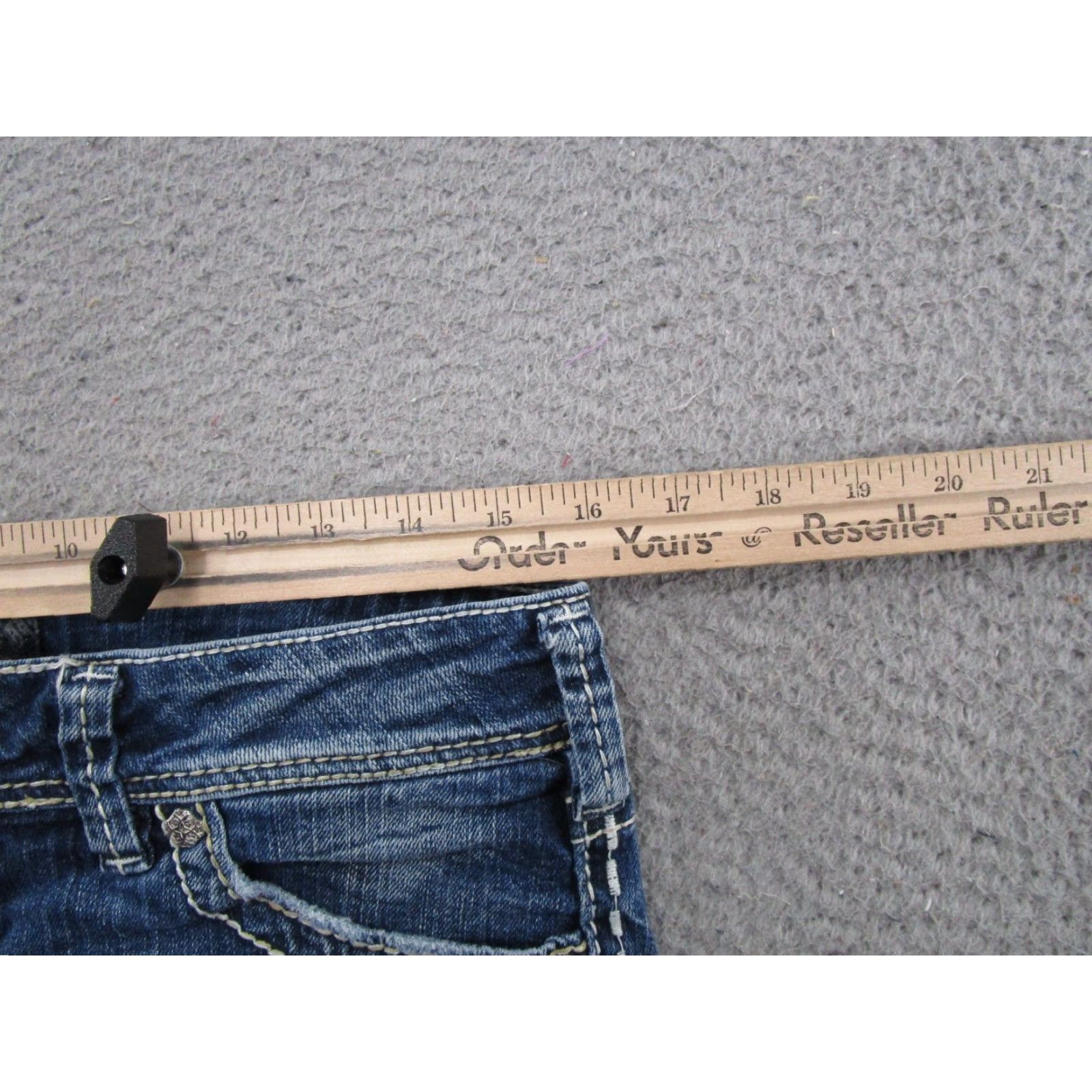 Silver Jeans Co. Silver Jeans Co Womens Capri Denim Jeans Suki Blue Stretch Size 30 Medium Wash Regular Pocket 5-Pocket Womens Jeans Size 30" / US 8 / IT 44 - 7 Thumbnail