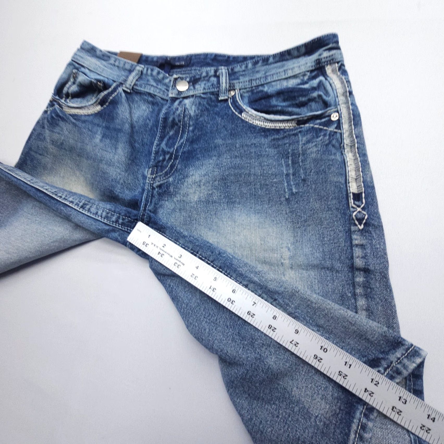 Vintage GS115 Brando Bermuda Shorts Mens 32 Dark Denim Blue 5-Pocket Regular Slim Biker Logo Vintage? No (but note vintage specified No). Size US 32 / EU 48 - 7 Thumbnail