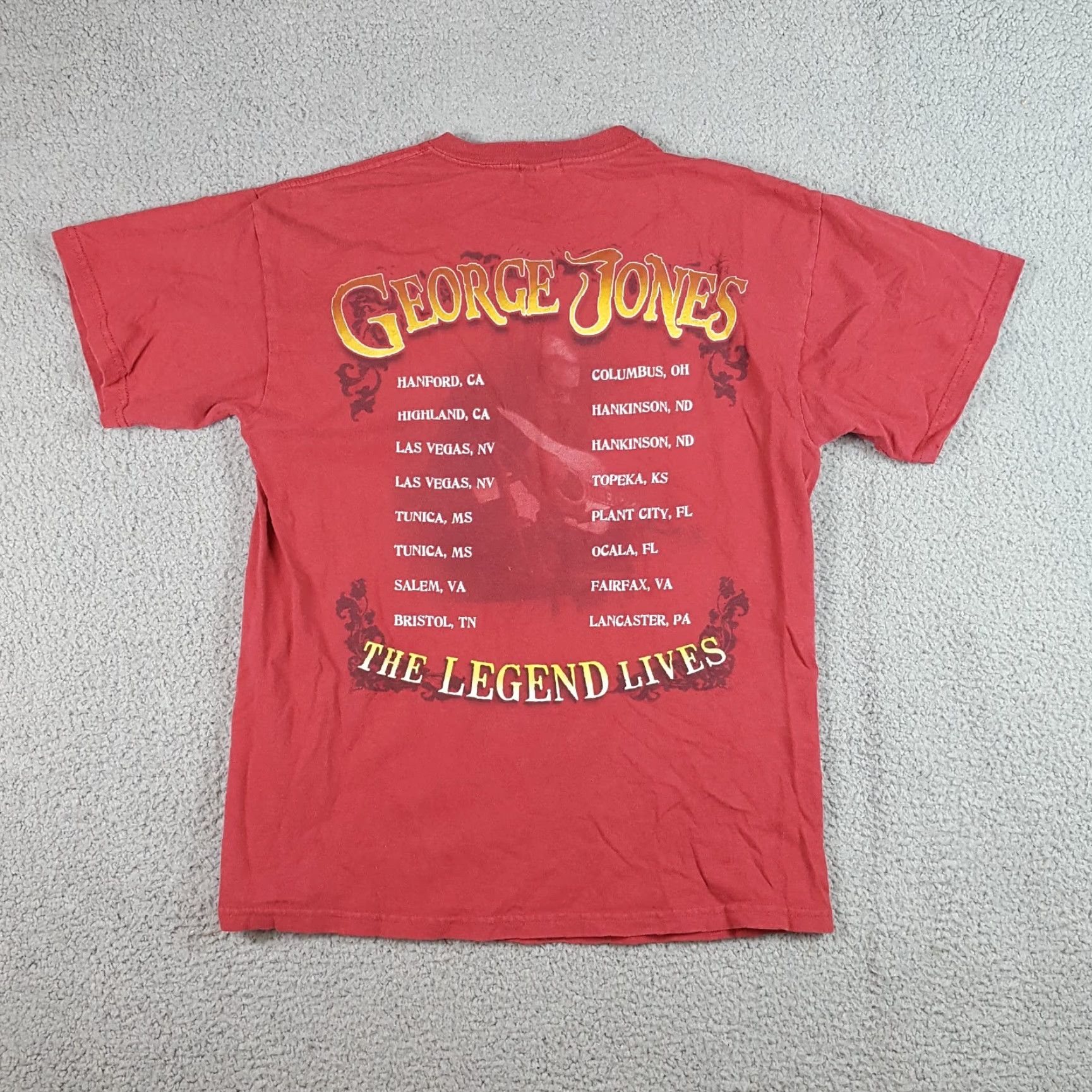 Gildan VINTAGE George Jones Honky-Tonk Country T Shirt Mens Size M Red Cotton Embroidered Logo Tour 90s 00s Western Music Legend Size US M / EU 48-50 / 2 - 4 Thumbnail