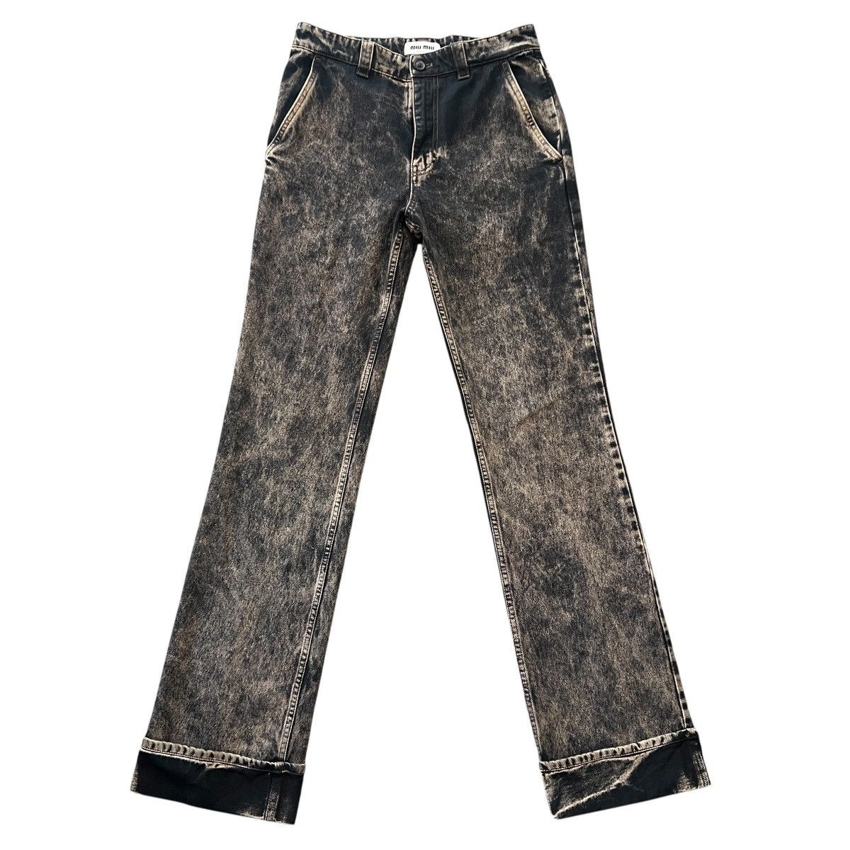 Miuページ Miu Miu // Silver Leather Logo Strap Sneaker – VSP Consignment