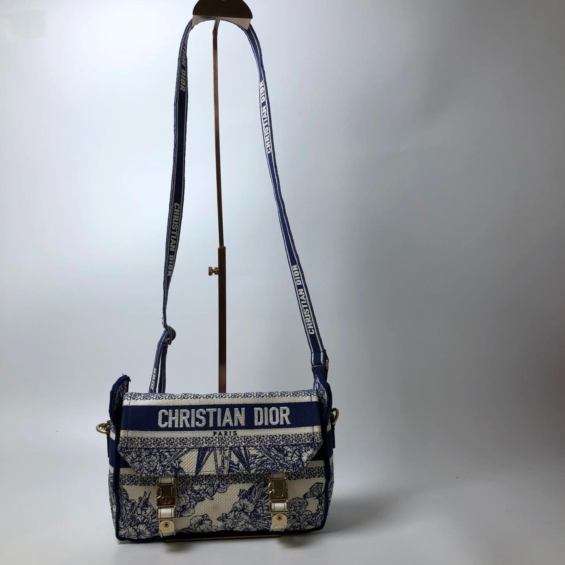 Dior Pre-loved Bag Very good condition Size ONE SIZE - 1 Thumbnail