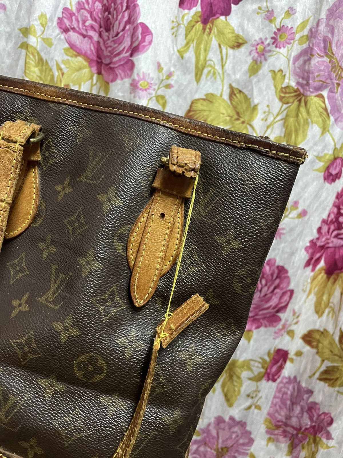 Louis Vuitton Vintage Louis Vuitton Bucket Bag Size ONE SIZE - 14 Thumbnail