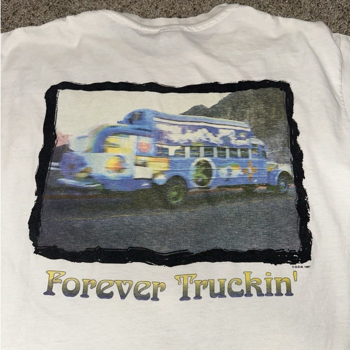 Anvil × Grateful Dead × Vintage Vintage Grateful Dead Forever Truckin Bus Shirt 1965-1995 Size US XL / EU 56 / 4 - 2 Thumbnail