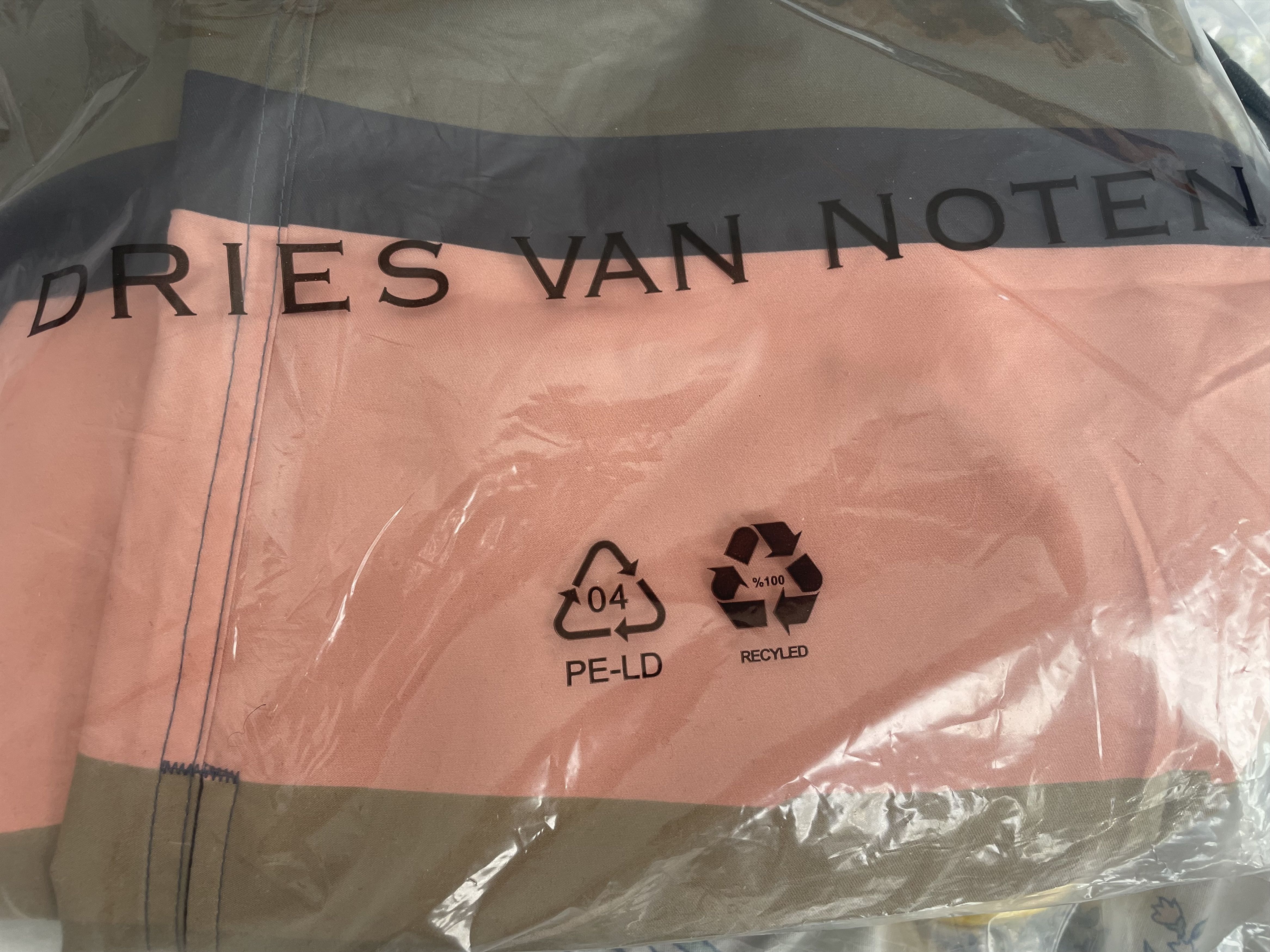 Dries Van Noten DRIES VAN NOTEN PRINTED CAMO NYLON BERMUDA SHORTS Size US 34 / EU 50 - 6 Thumbnail