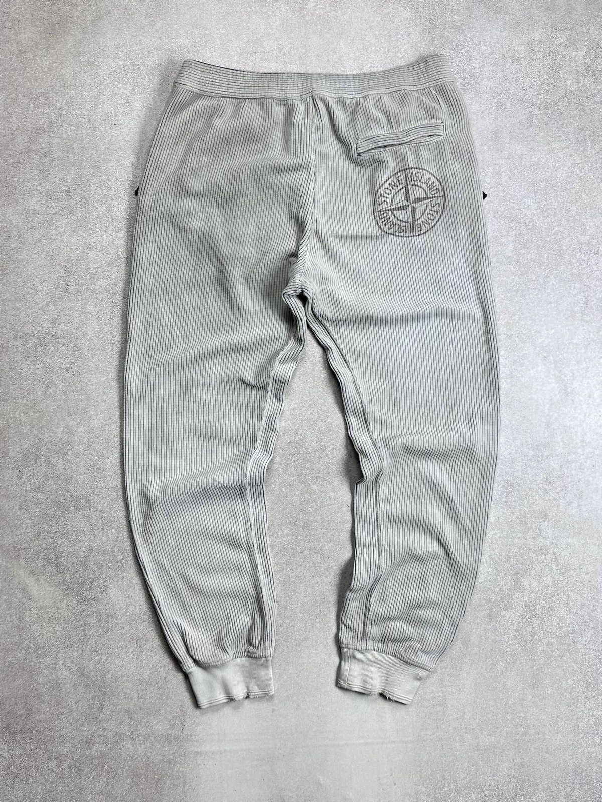 Stone Island Vintage Stone Island Corduroy Big Logo Pants L Size US 34 / EU 50 - 1 Thumbnail