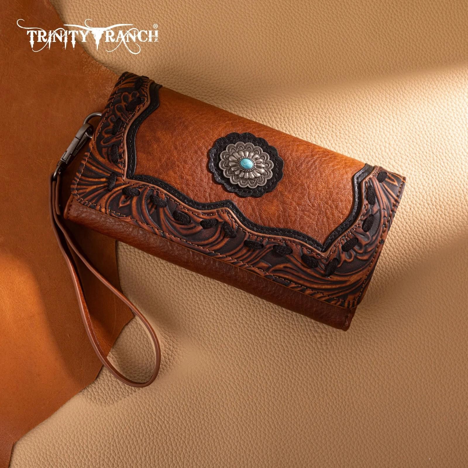 Designer Trinity Ranch Leather Wallet with Turquoise Accents Size ONE SIZE - 3 Thumbnail