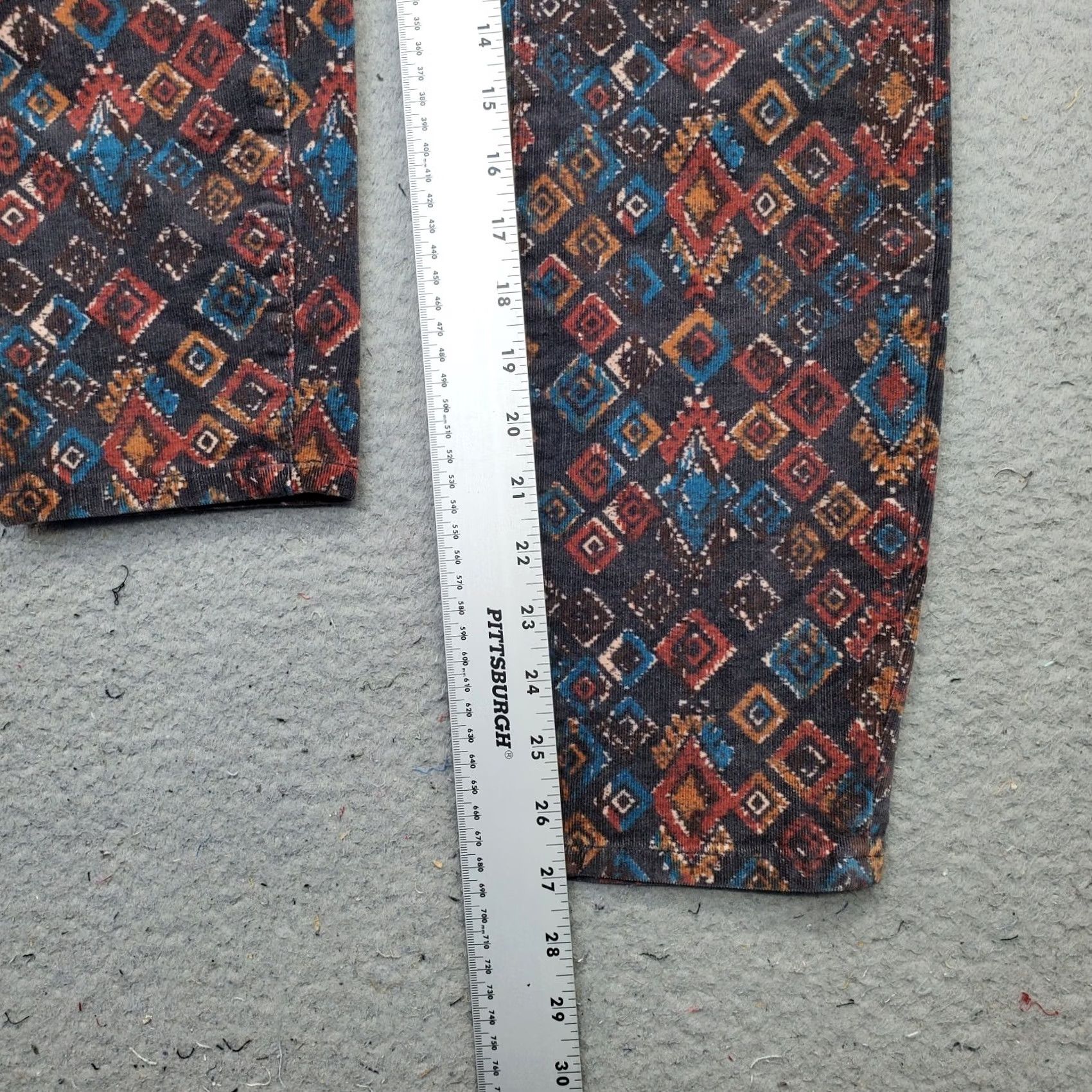 Anthropologie Anthropologie Pilcro Corduroy Pants Womens Size 32 Multicolor Geometric Stretch Button Fly Size 24" / US 00 / IT 34 - 4 Thumbnail