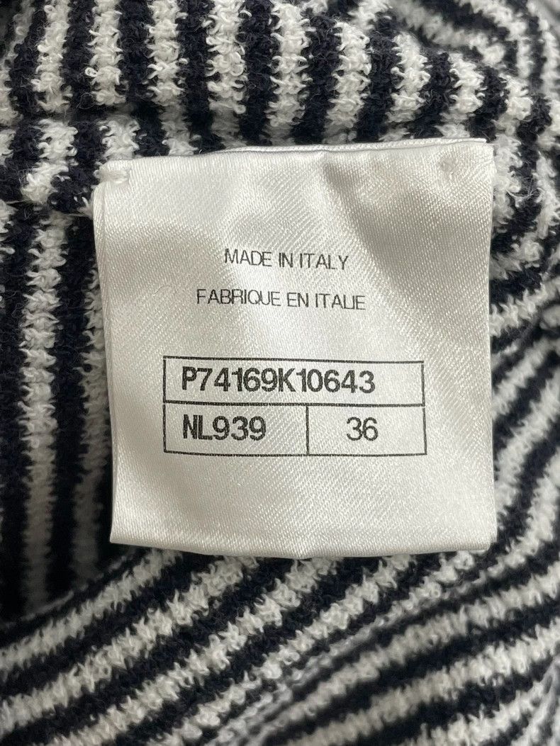 Chanel chanel 23C black and white striped lapel V-neck long-sleev Size XS / US 0-2 / IT 36-38 - 6 Thumbnail