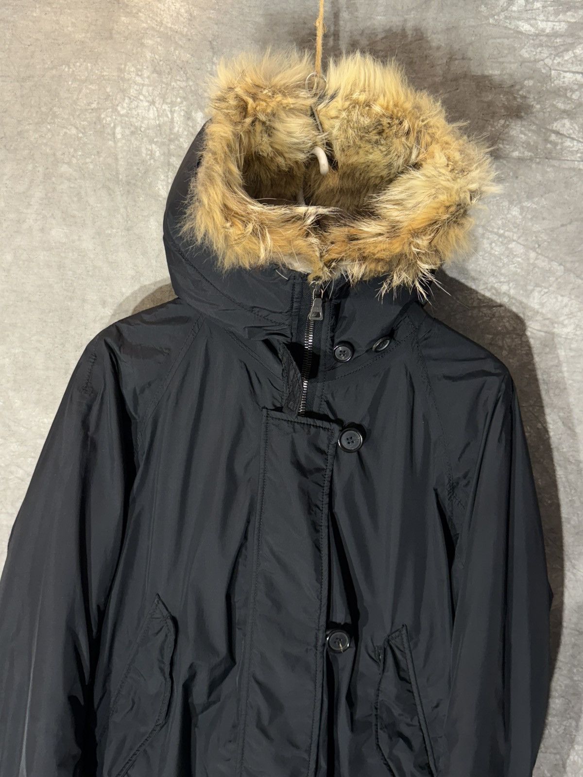 Prada Prada gore tex fur jacket red tab Size L / US 10 / IT 46 - 3 Thumbnail