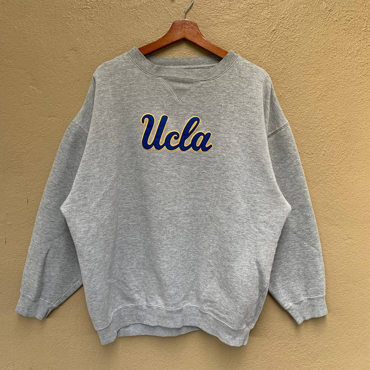 Champs Sport Vintage 90s UCLA Embroidered Spellout Sweatshirt Size US XL / EU 56 / 4 - 1 Thumbnail
