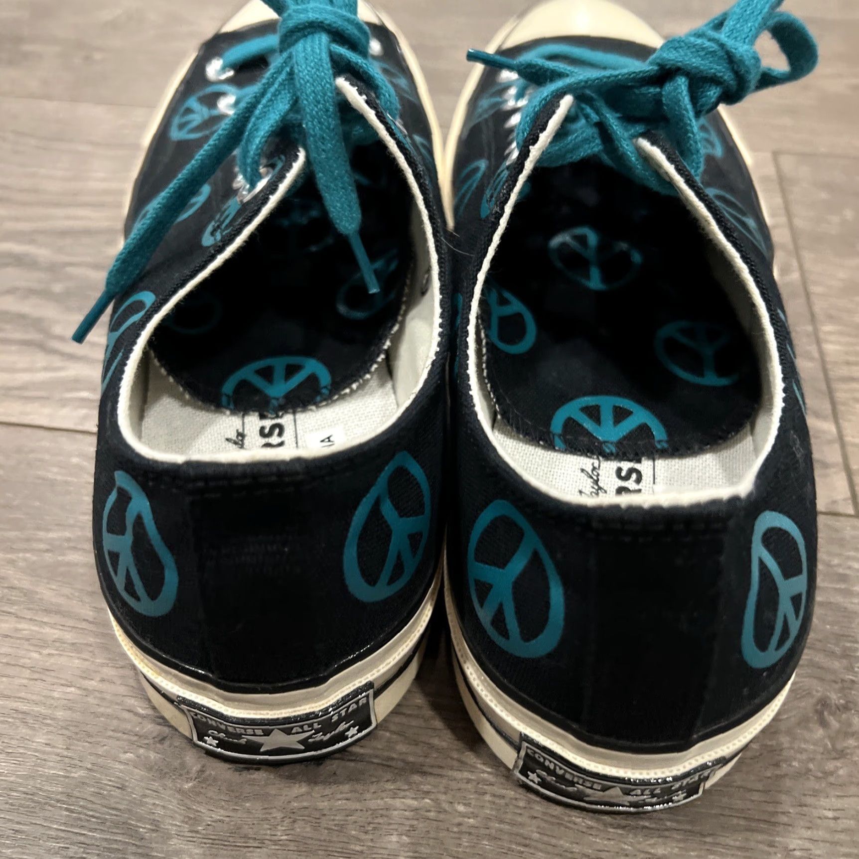 Converse VINTAGE CONVERSE Chuck 70 OX Black Canvas Peace Print Sneakers Men Adult 9.5 Black Logo Casual 90s Theme Mens Size US 9.5 / EU 42-43 - 5 Thumbnail